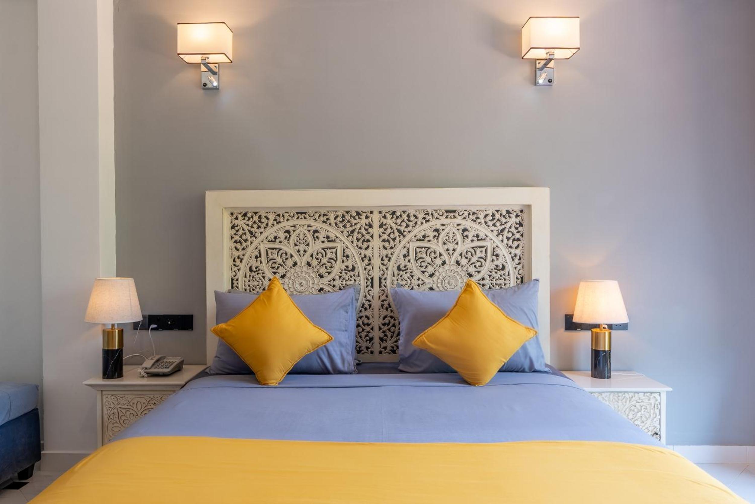 Deluxe Double Room with Balcony