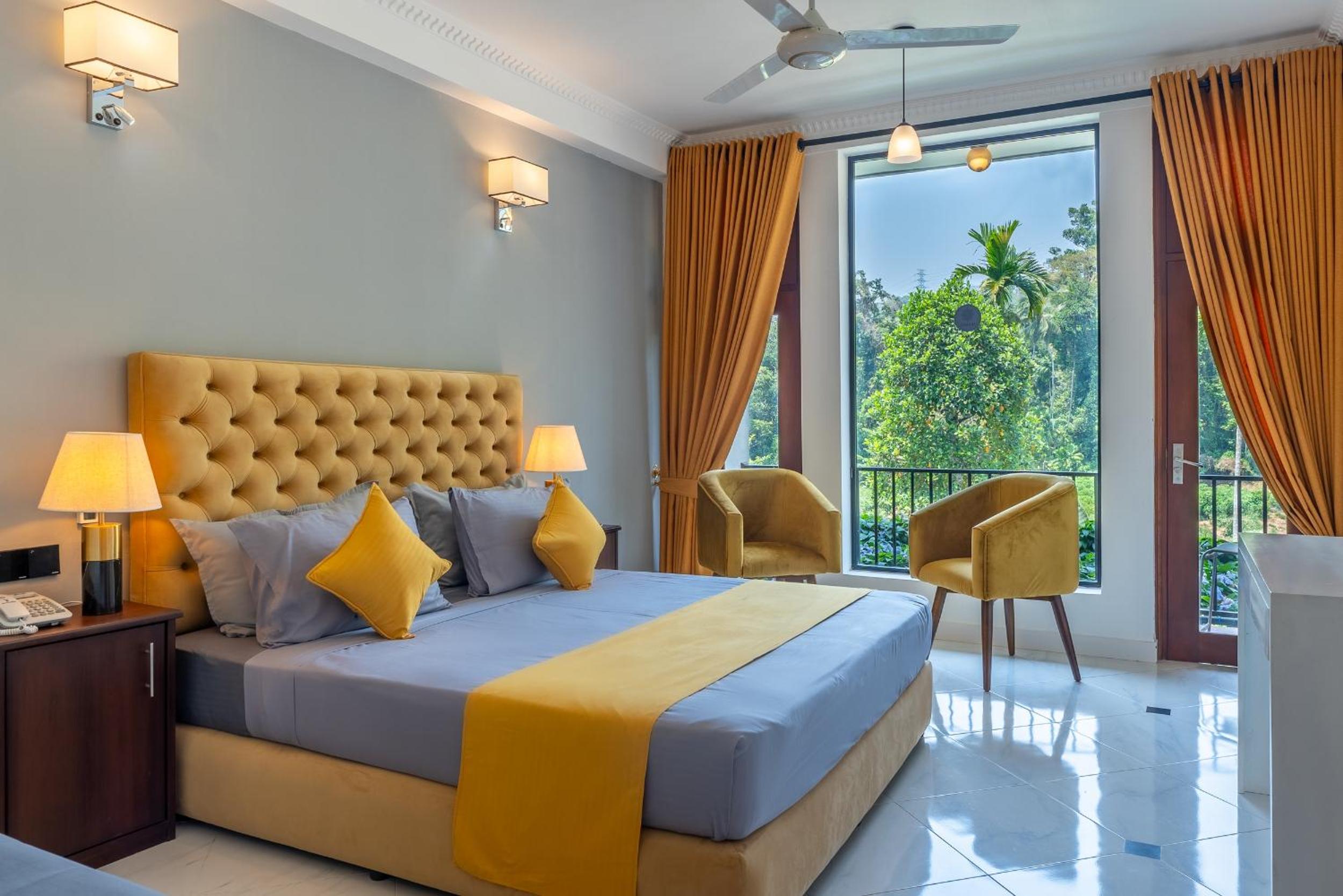 Deluxe Double Room with Balcony