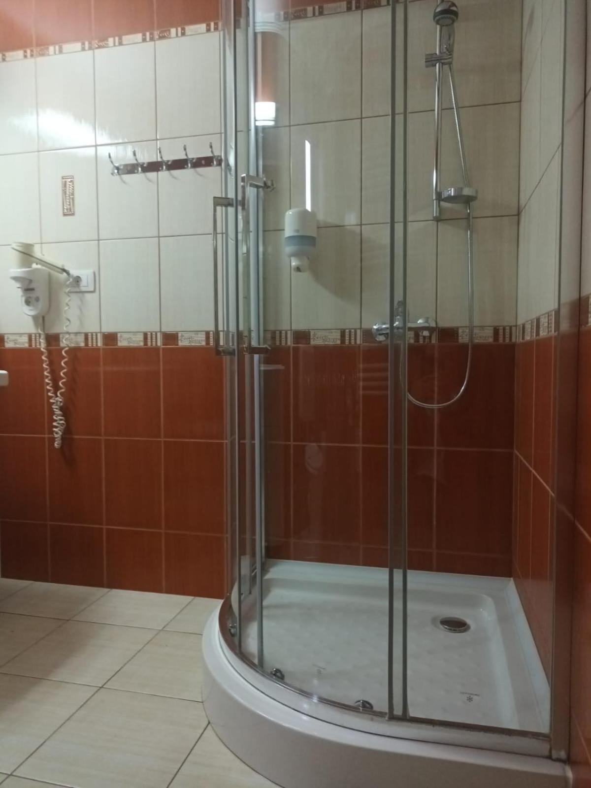 Triple Room with Bathroom photo 2