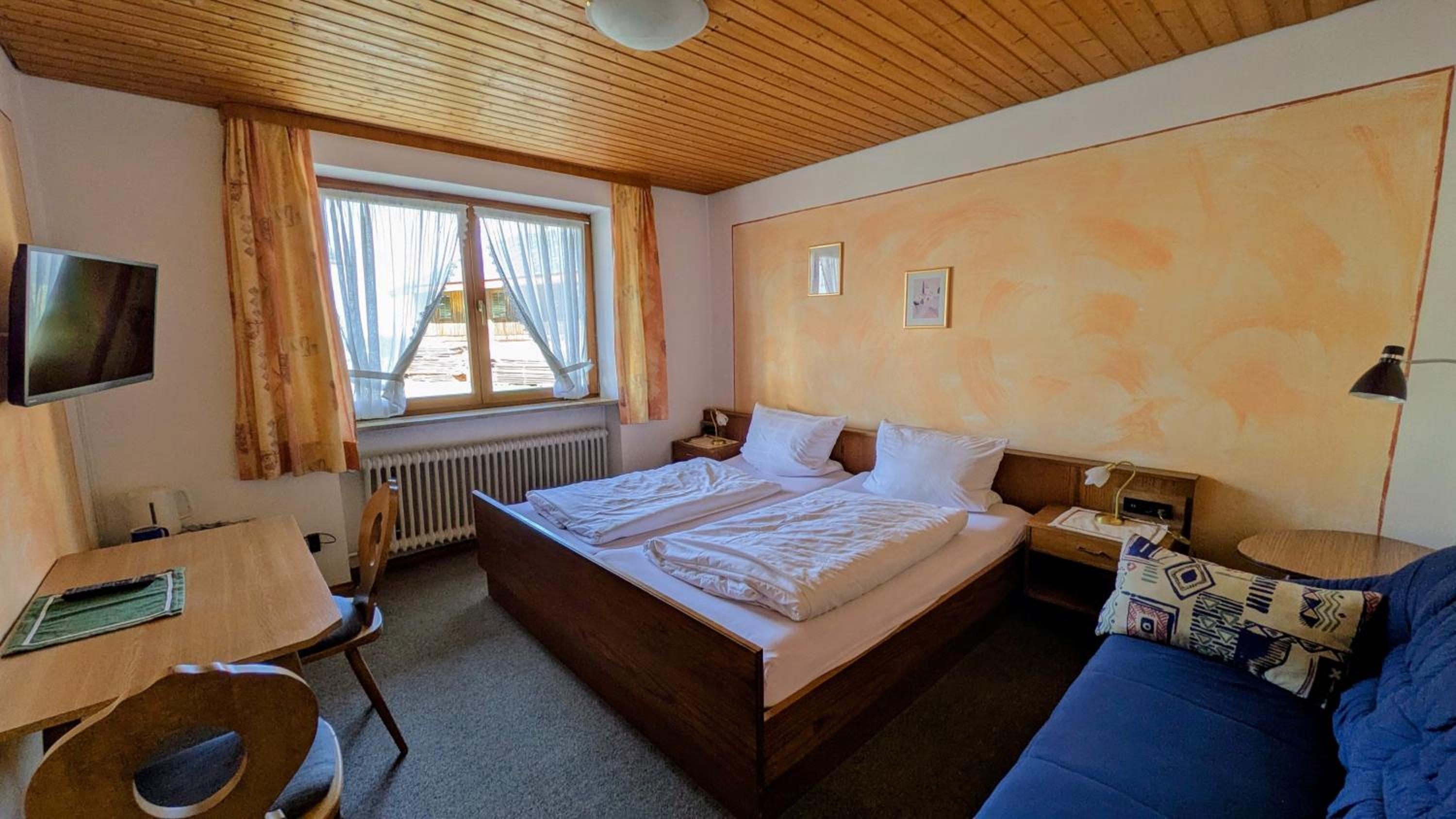 Double Room - Photo 1