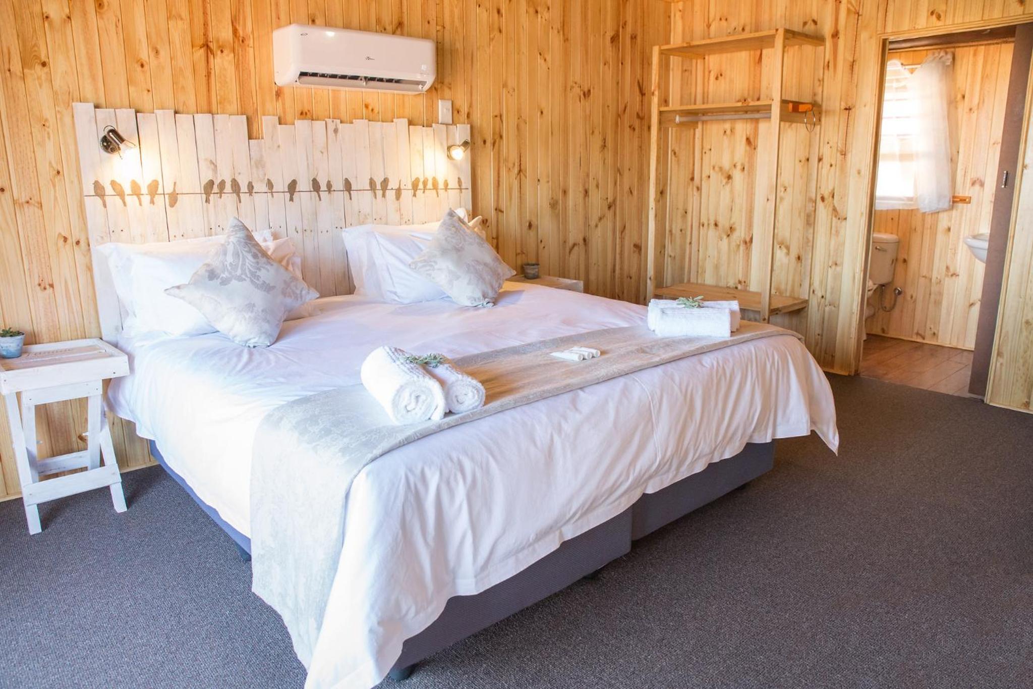Deluxe Double Room with Balcony photo 3