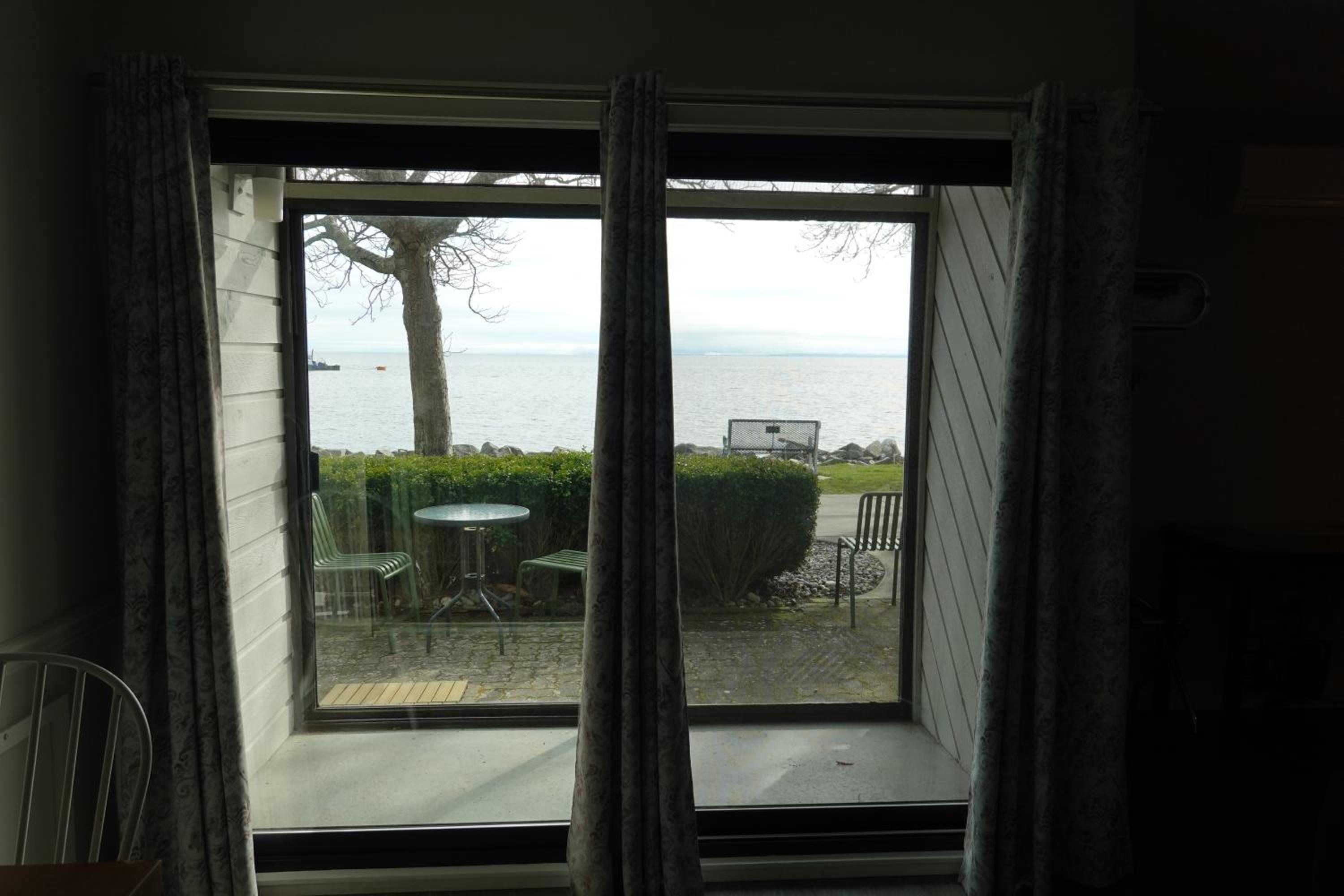Queen Suite with Sea View