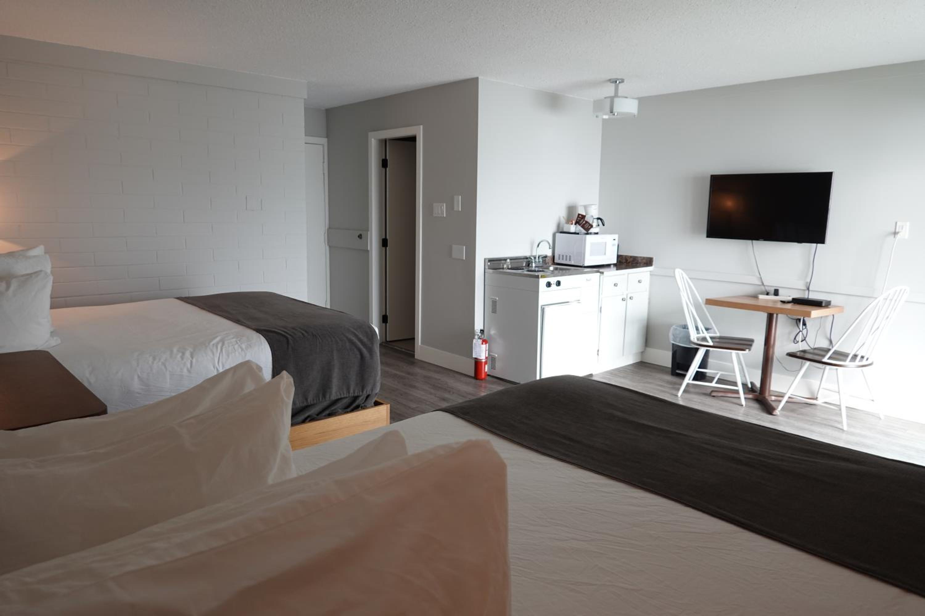 Queen Suite with Sea View