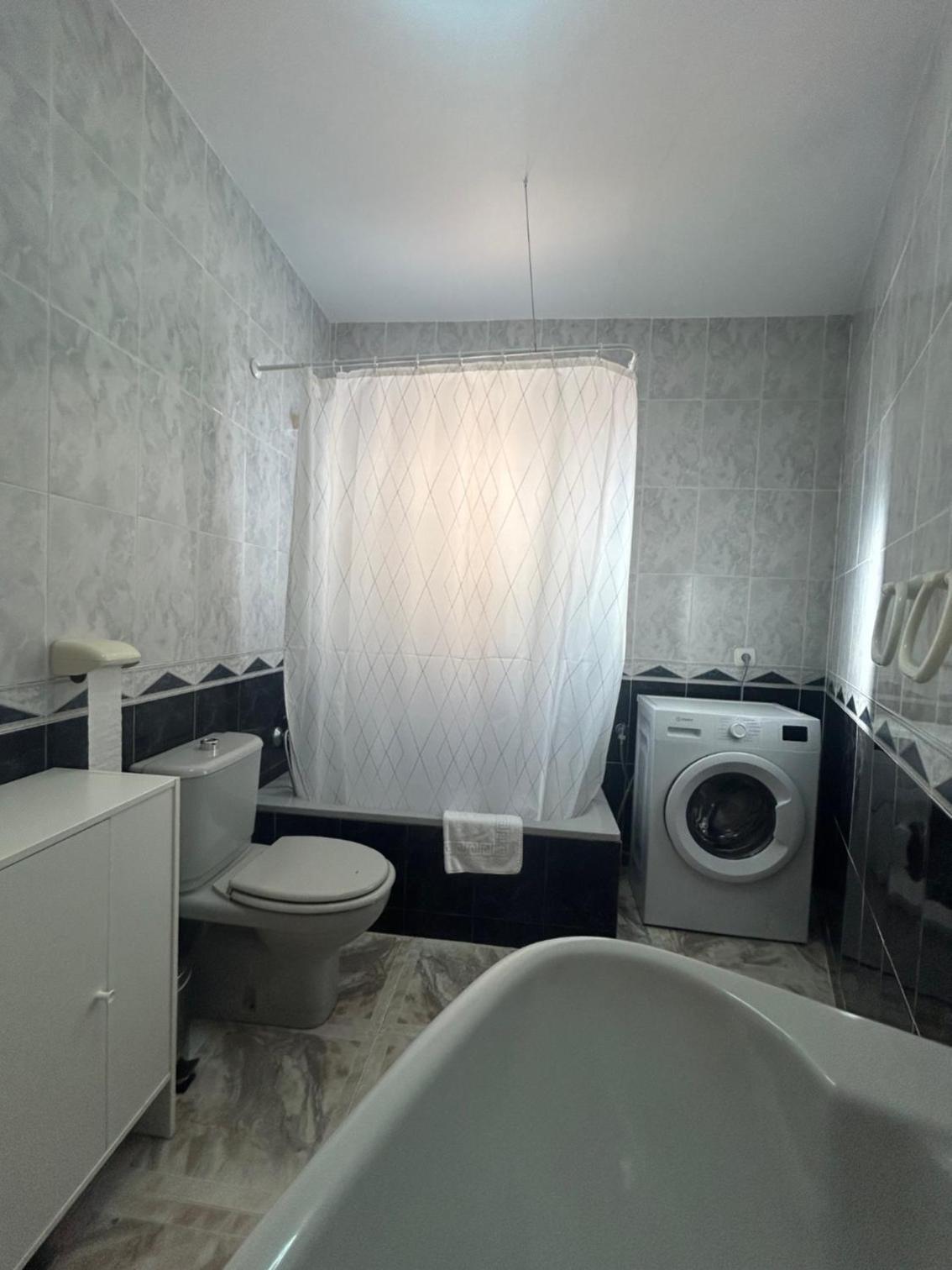 Two-Bedroom Apartment with Terrace and Sea View photo 2