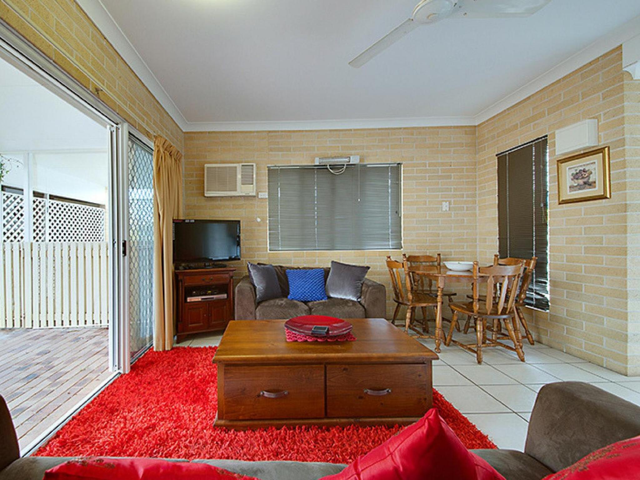 Apartment - Ground Floor photo 3