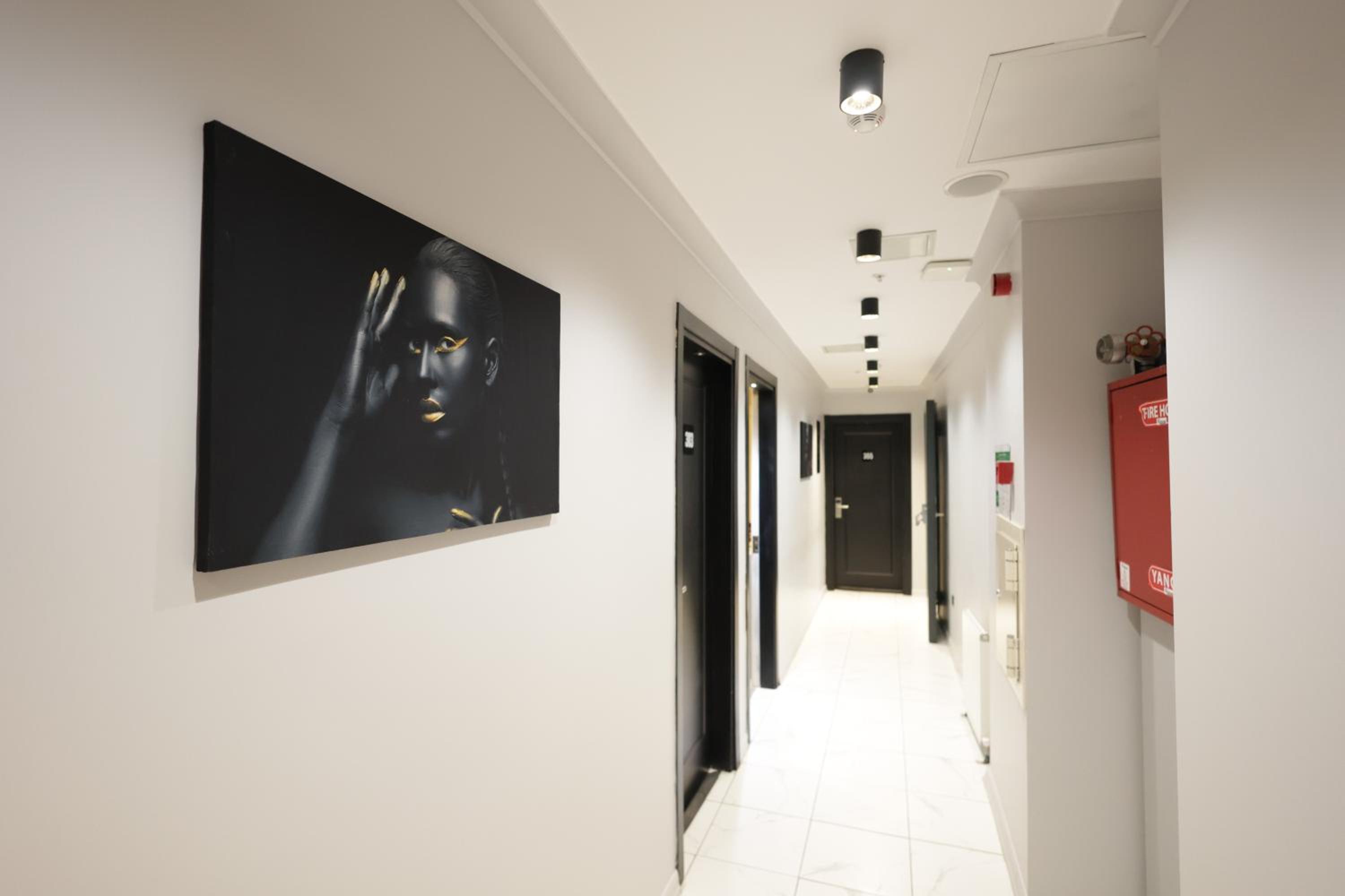 Queen Room - Photo 26