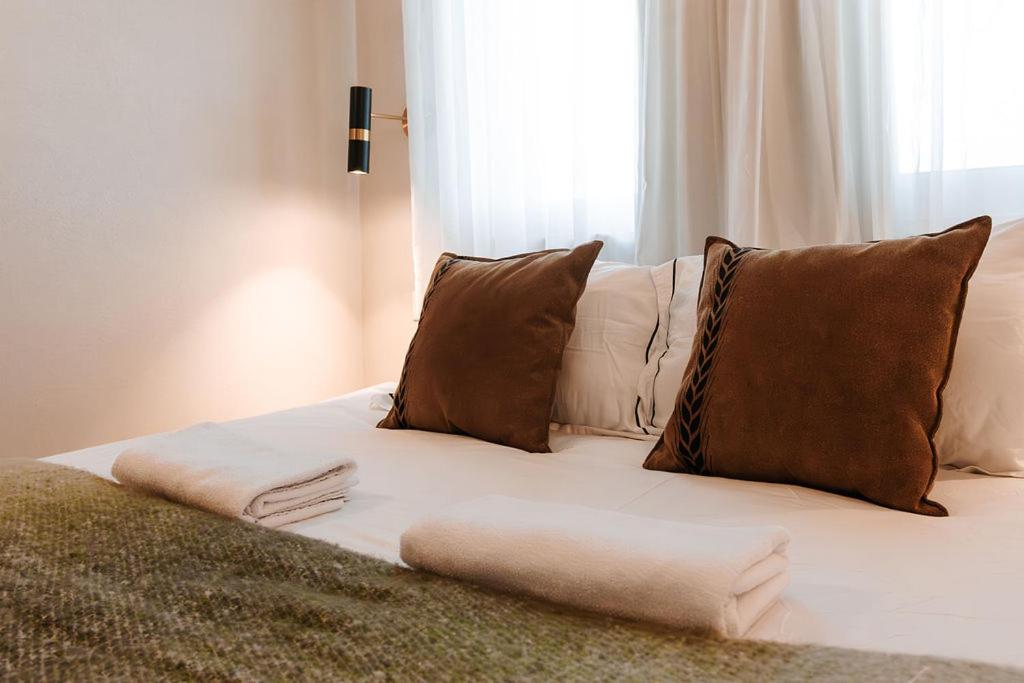 Deluxe Suite Hot Tube and Balcony photo 1