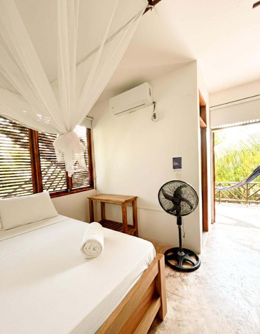 Quadruple Room with Private Bathroom photo 3
