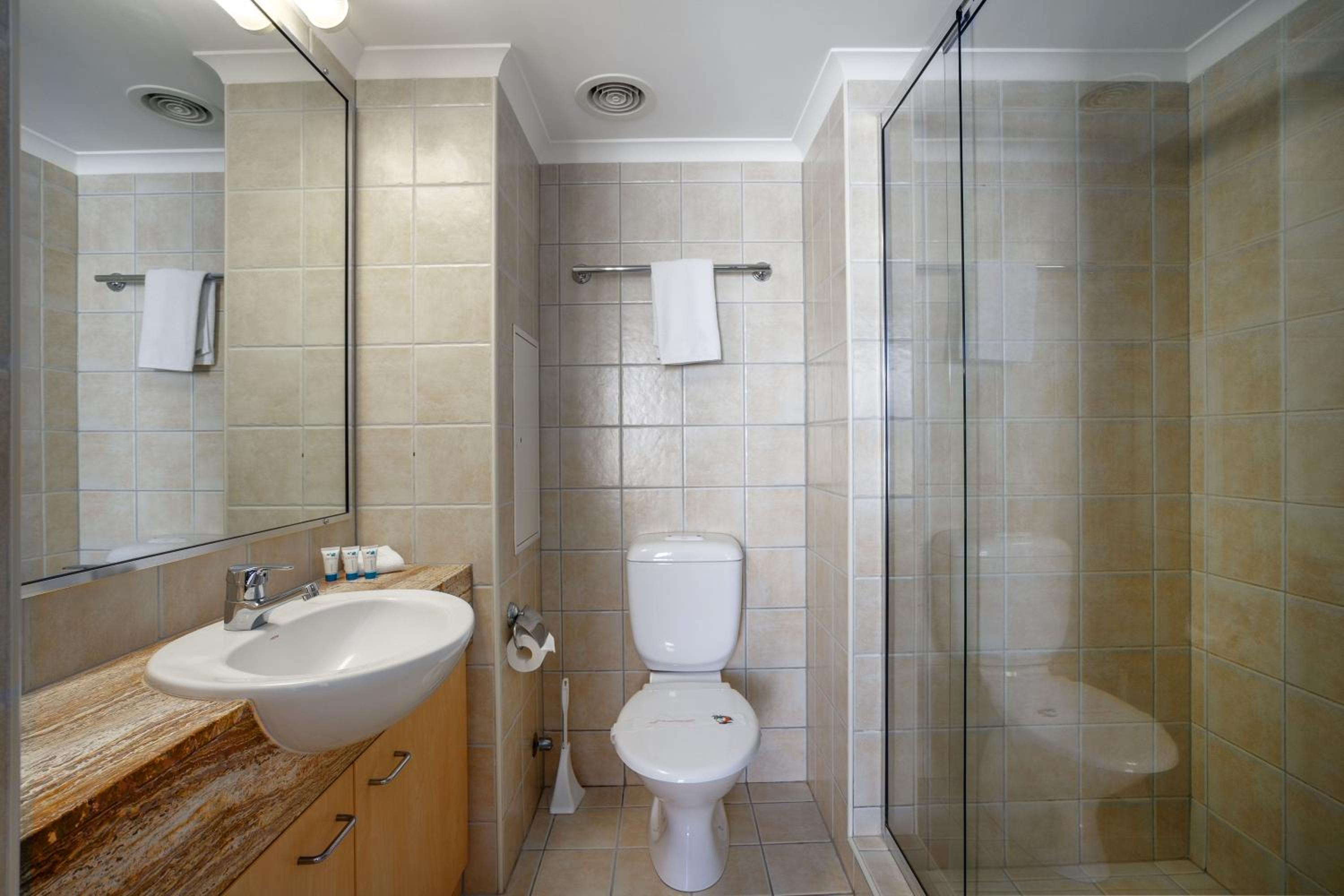 Two-Bedroom Apartment with Terrace photo 2
