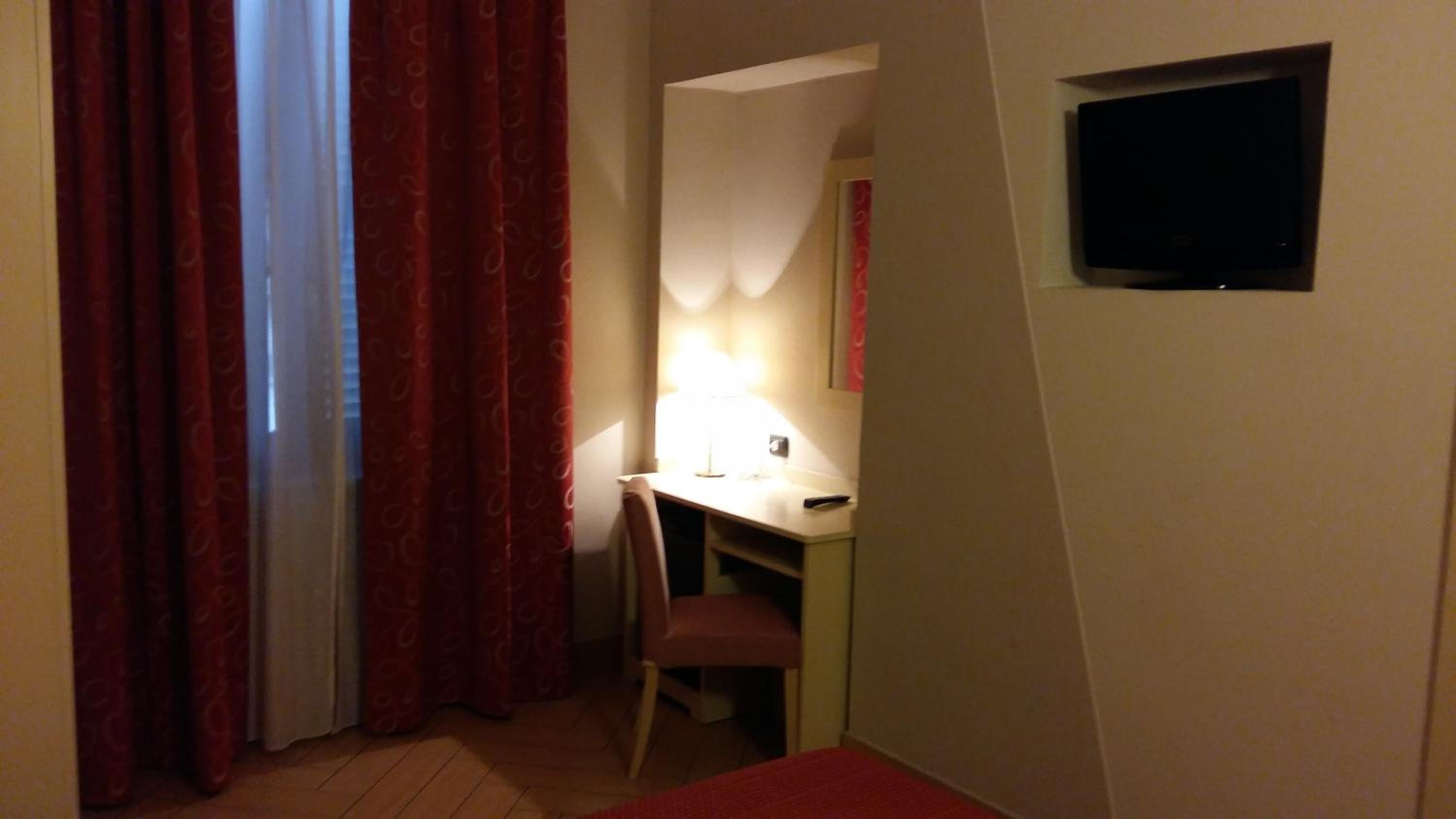 Double or Twin Room photo 1