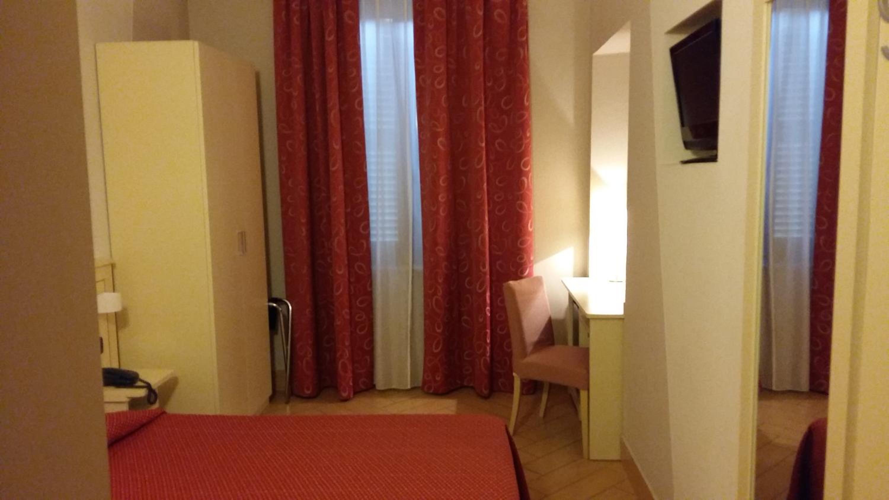 Single Room photo 1
