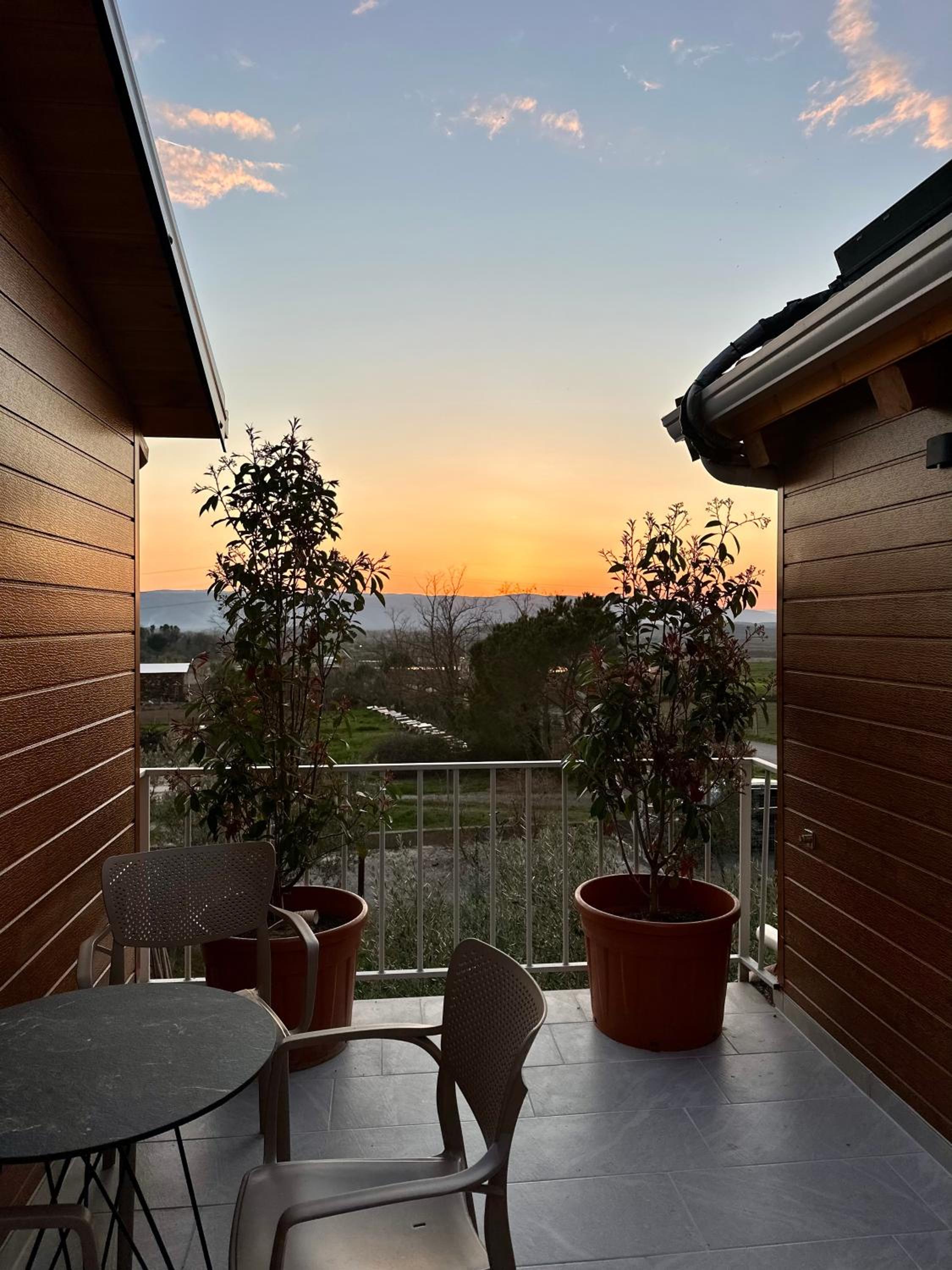 Family Room with Mountain View photo 1