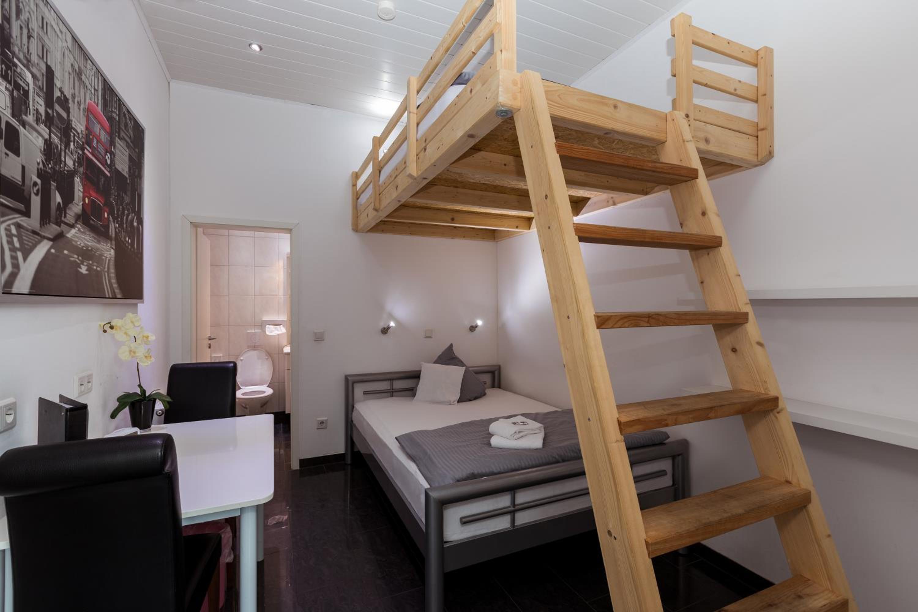 Budget Twin Room photo 1