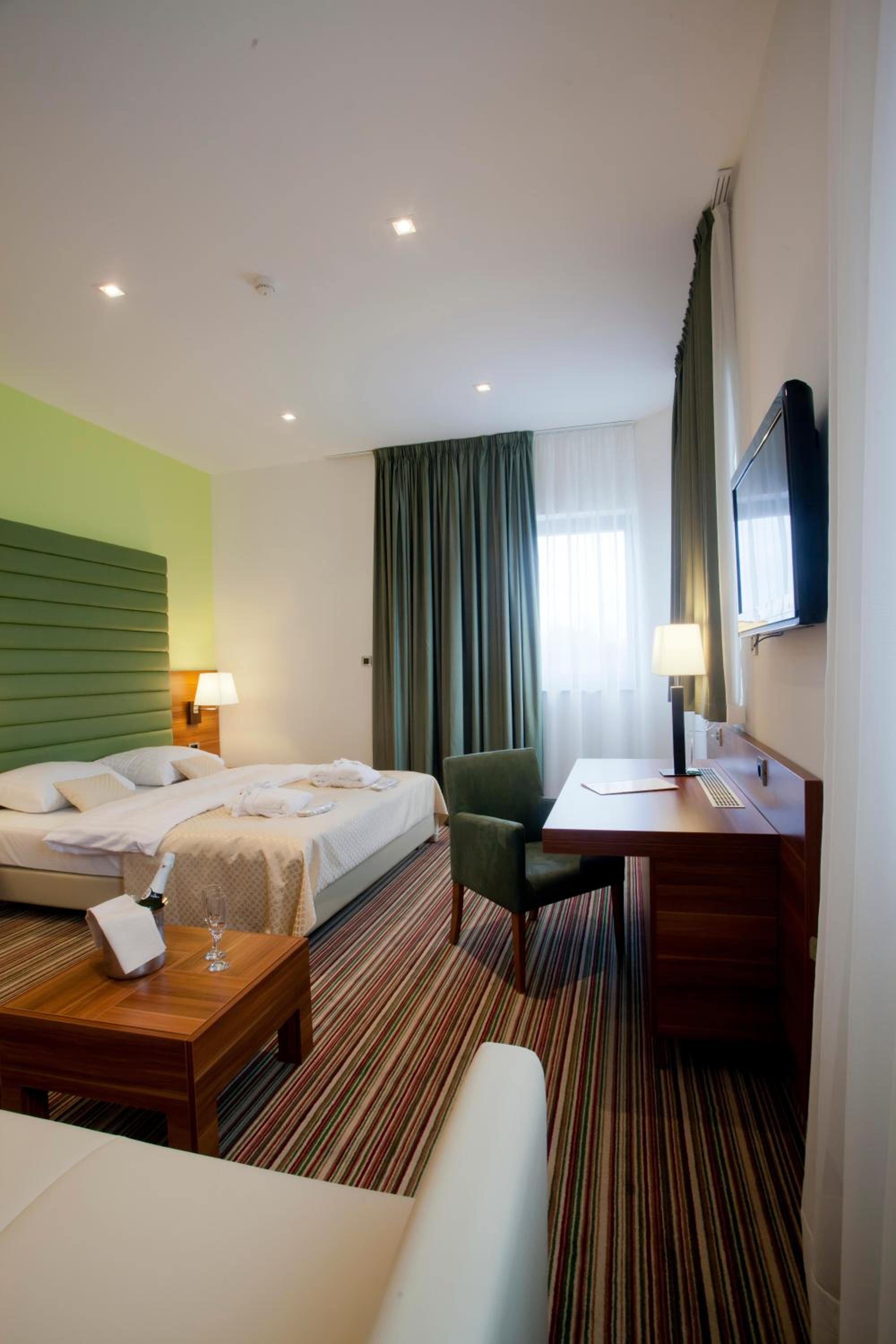 Double Room photo 3