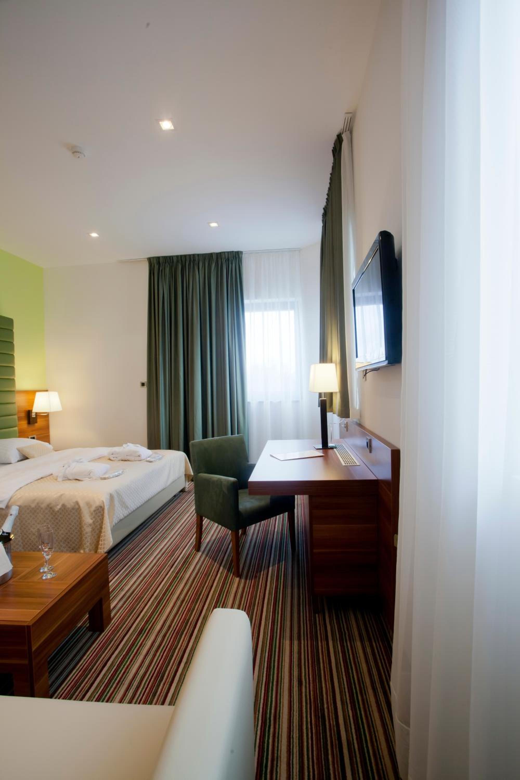 Double Room photo 2