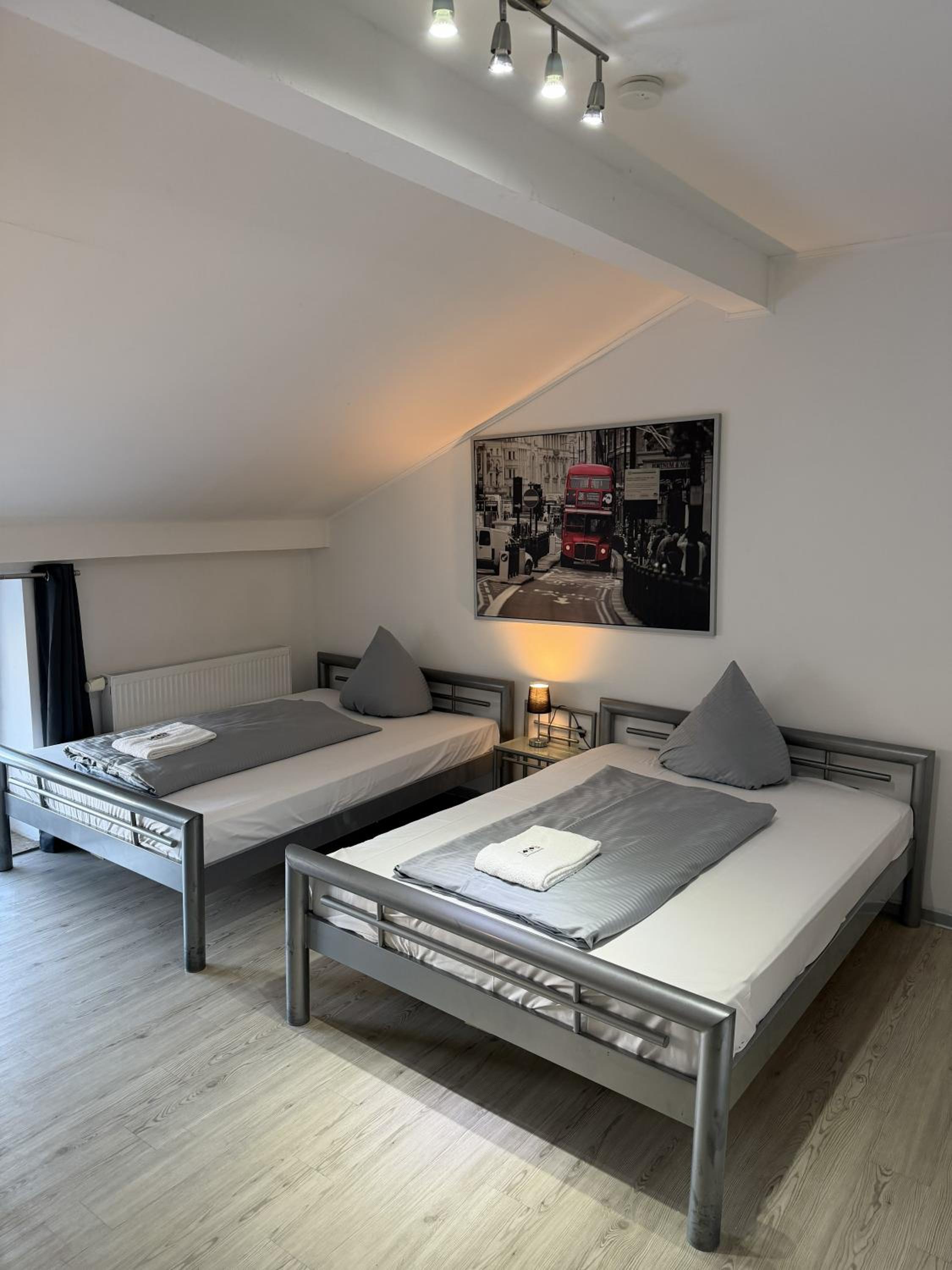 Deluxe Twin Room photo 1