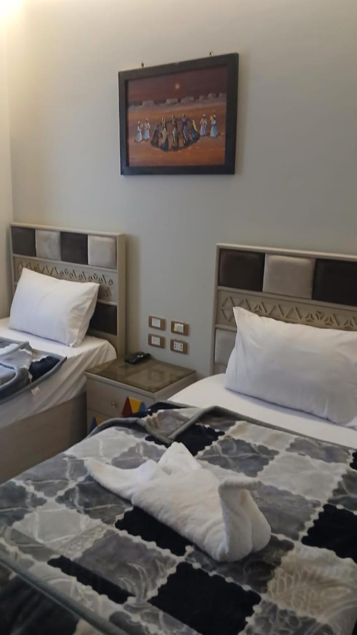 Triple Room with Private Bathroom photo 2