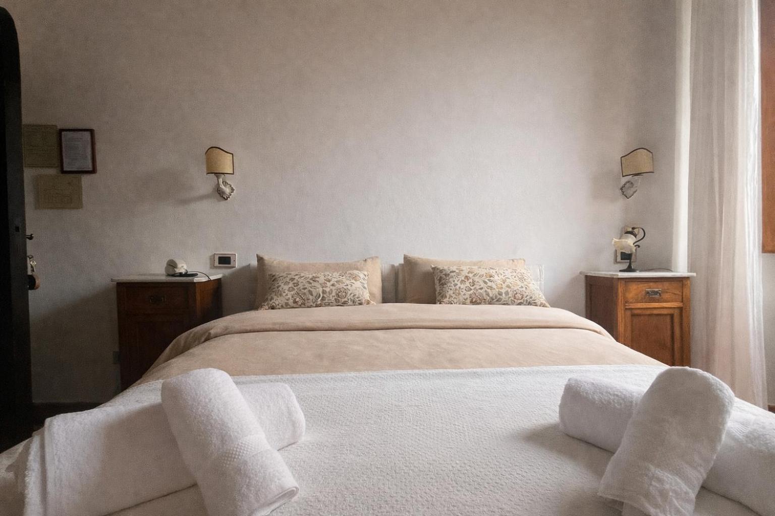 Large Double Room