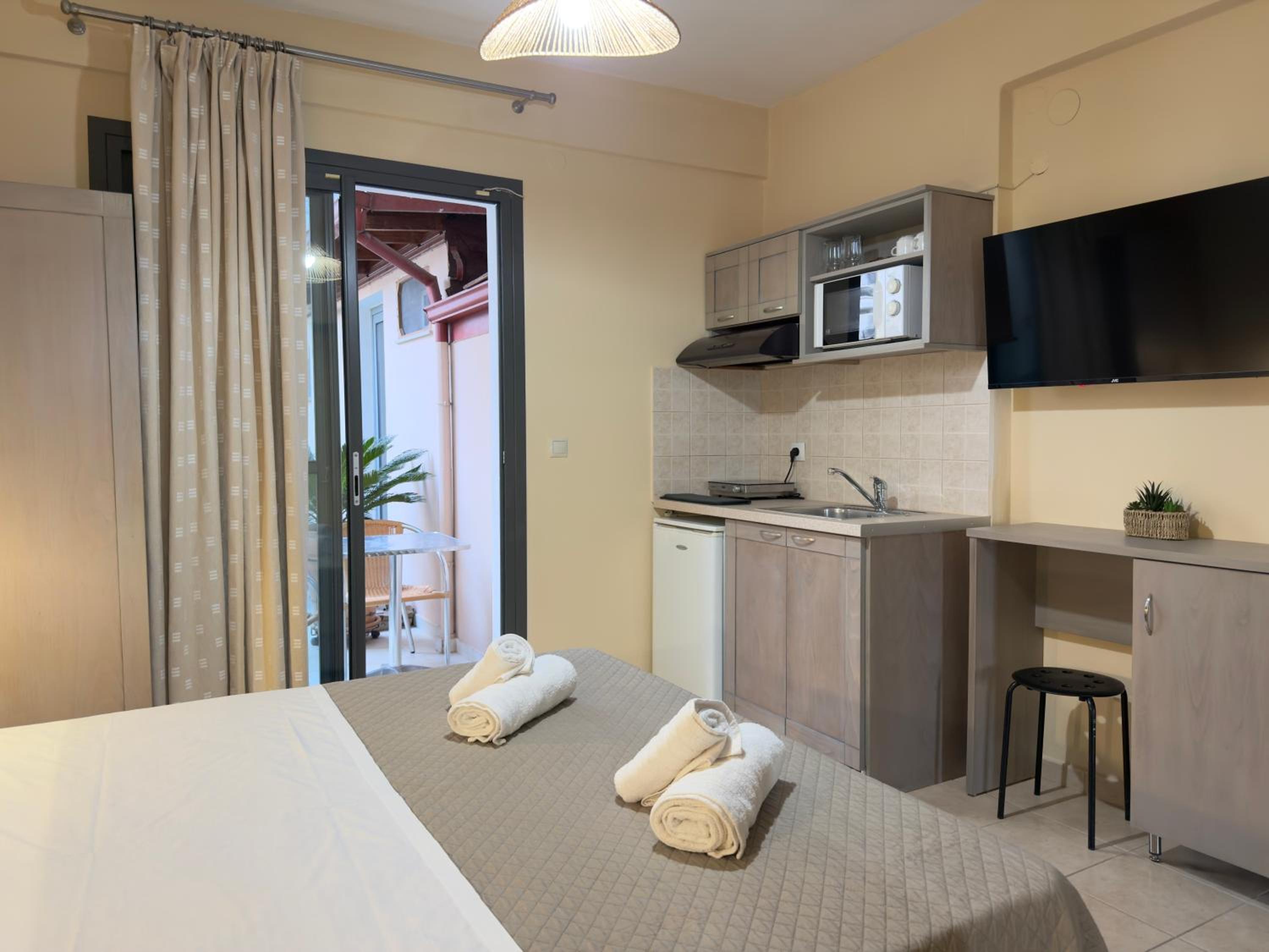 Family Room with Terrace photo 2