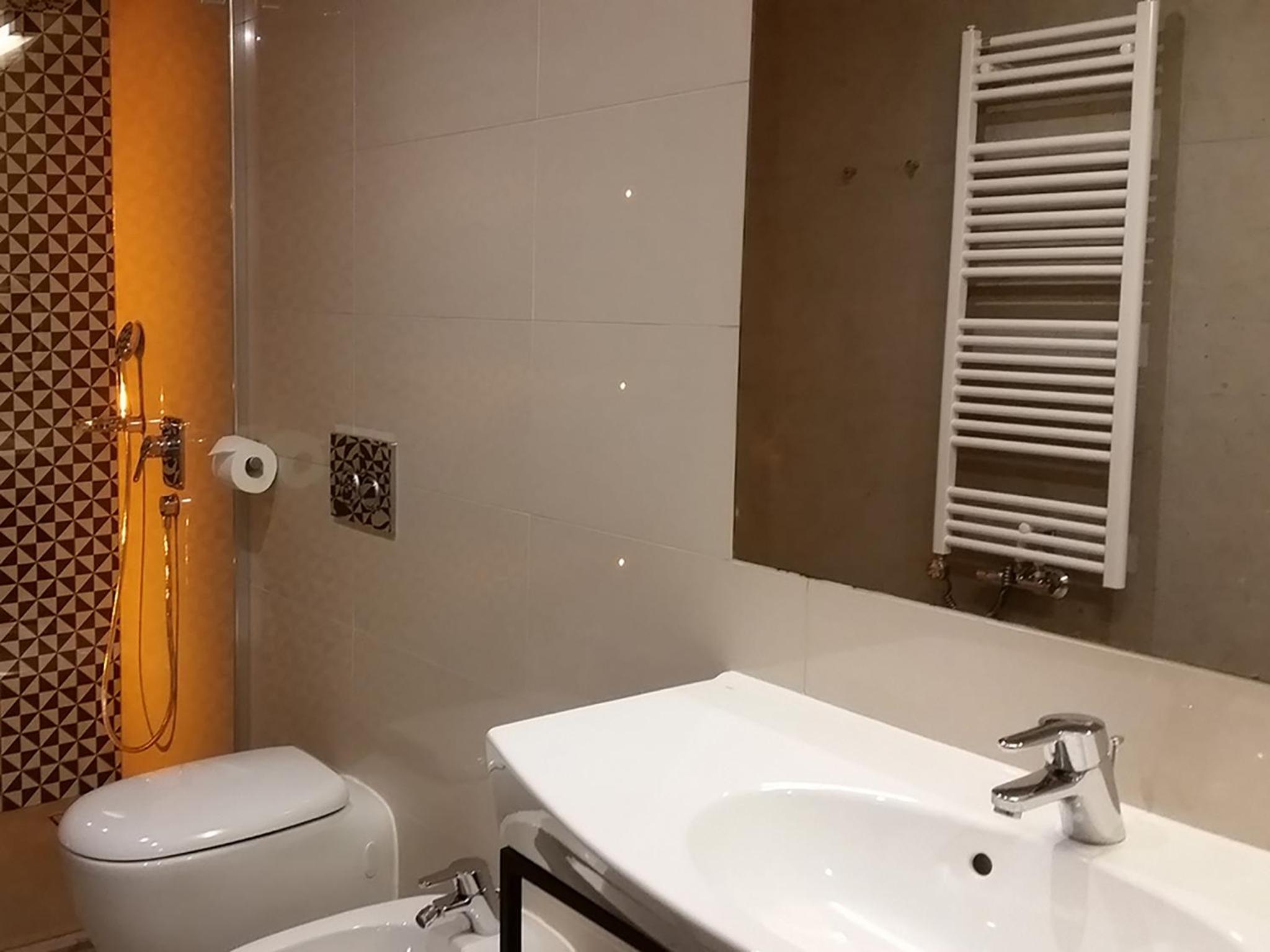 Deluxe Apartment - Photo 11