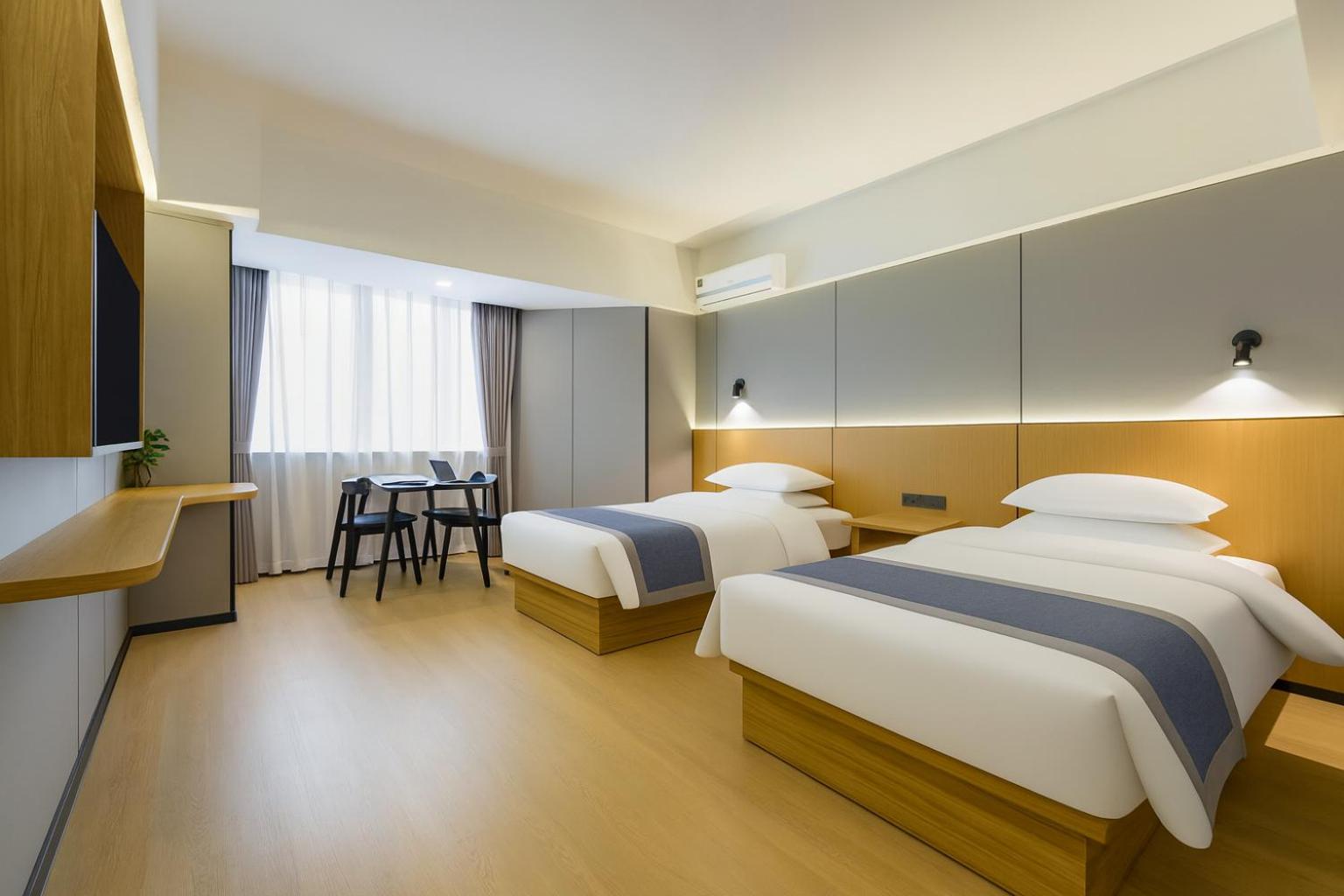 Budget Twin Room photo 2