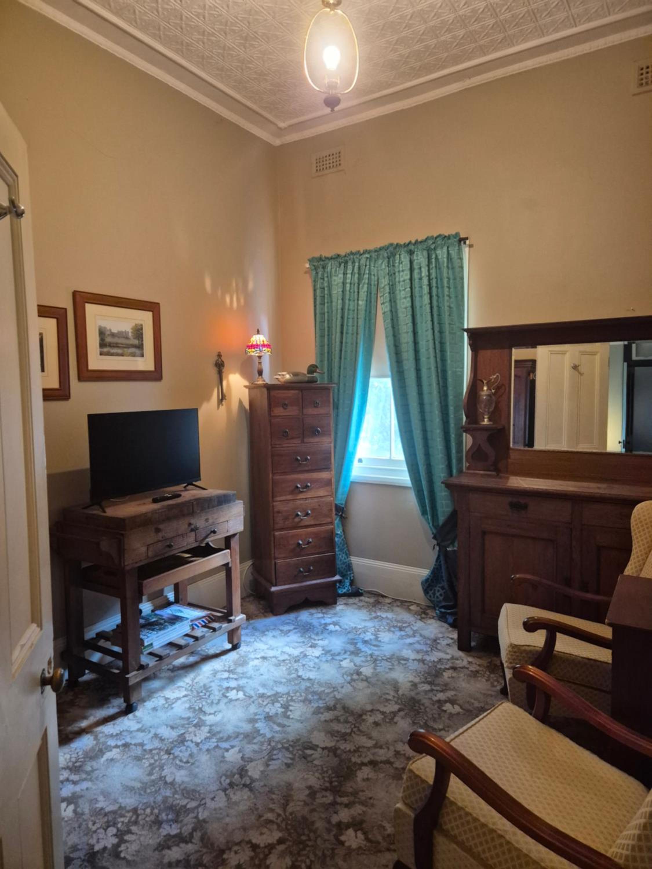 Deluxe Suite photo 2