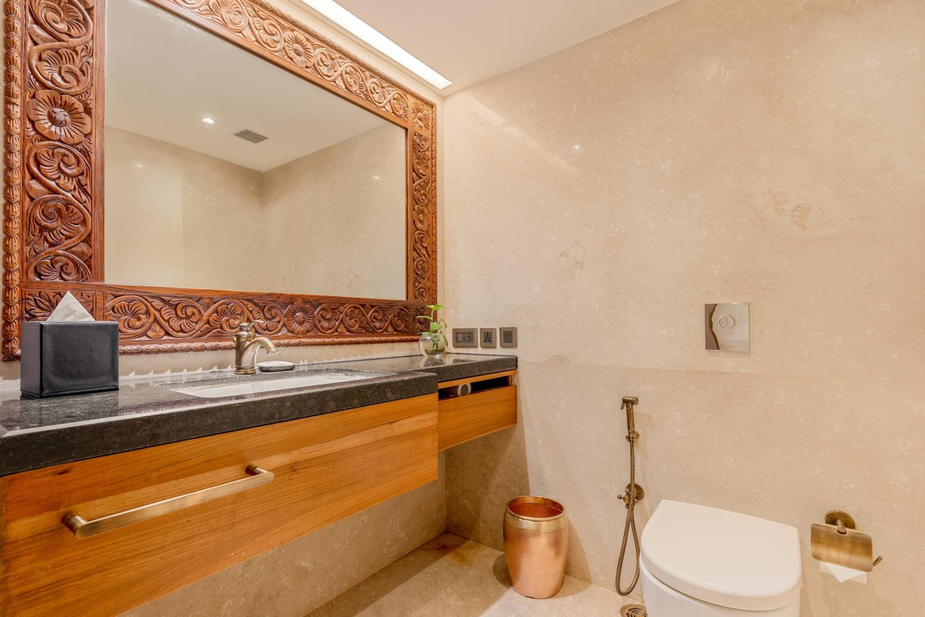 Durbar/Heritage Room – Indulge Yonanza Package - 15% off on Food & Beverages, Laundry & Spa photo 1