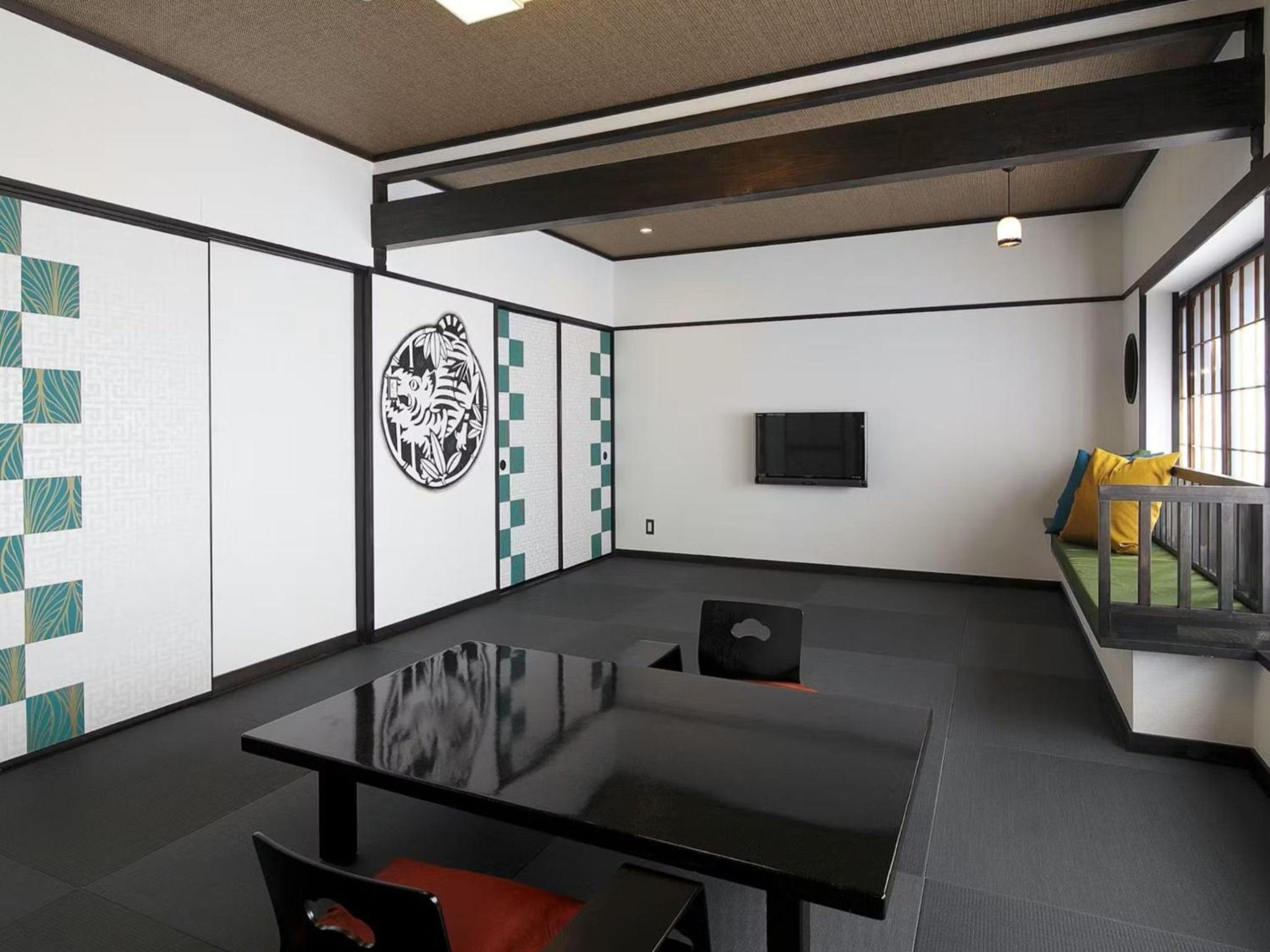 Japanese-Style Room
