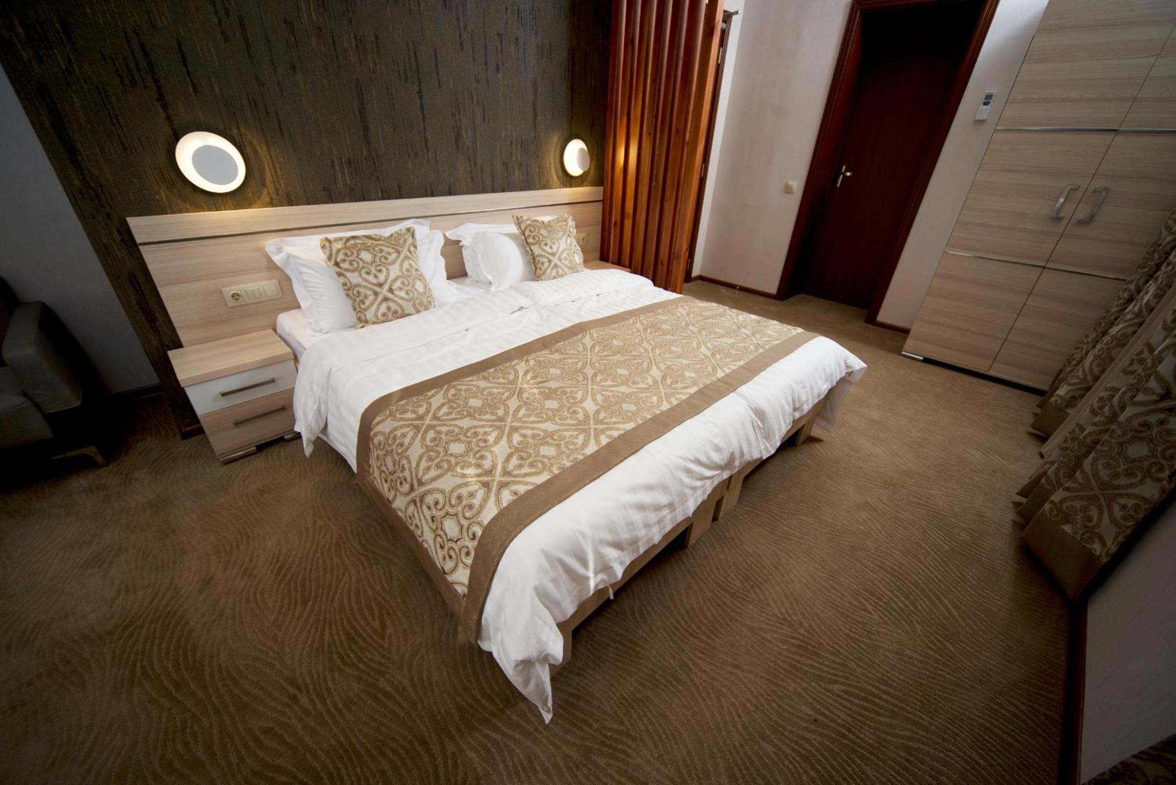 Deluxe Double or Twin Room photo 1