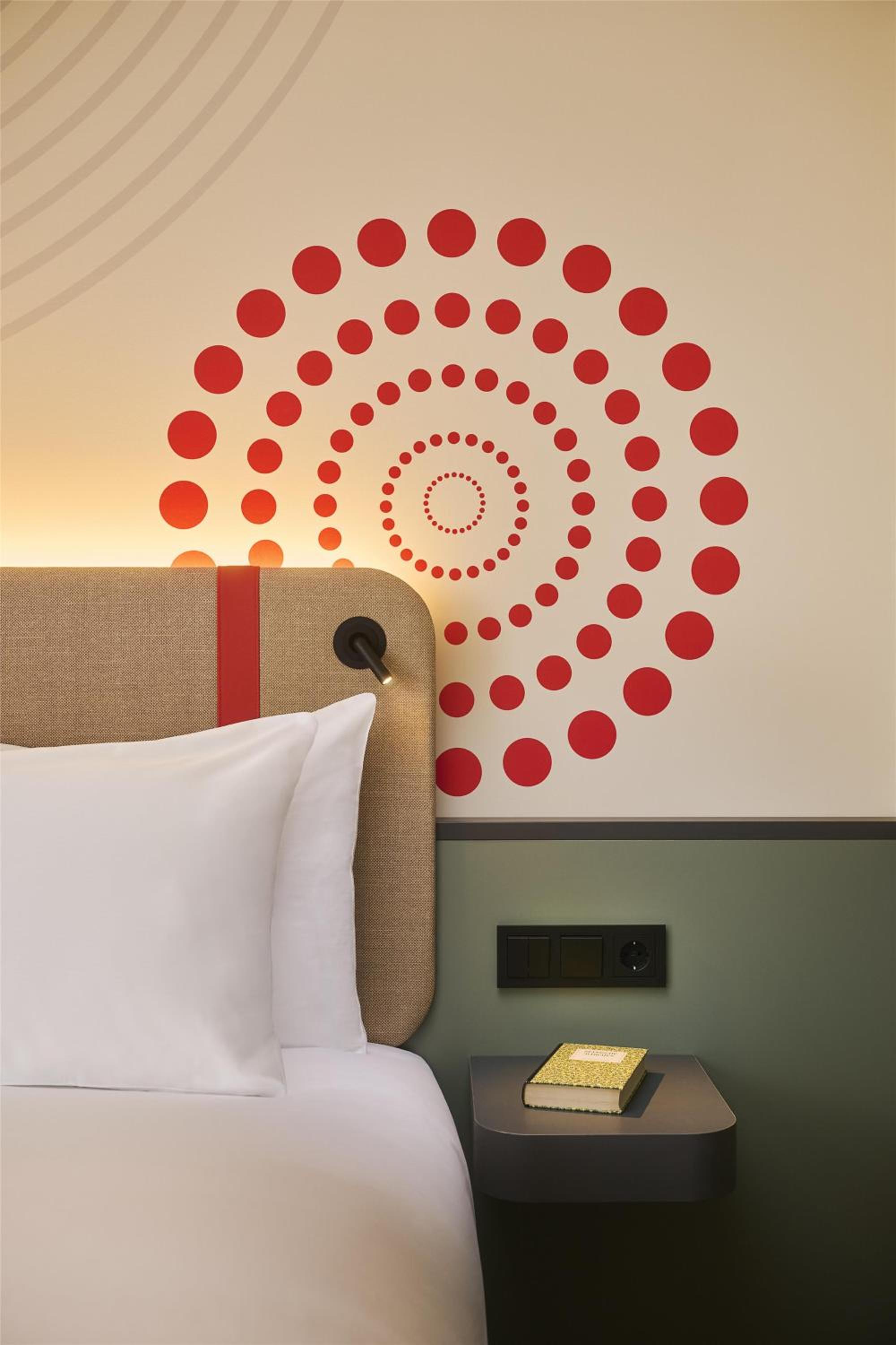 Superior Room XL with Extra Bed thumbnail 6