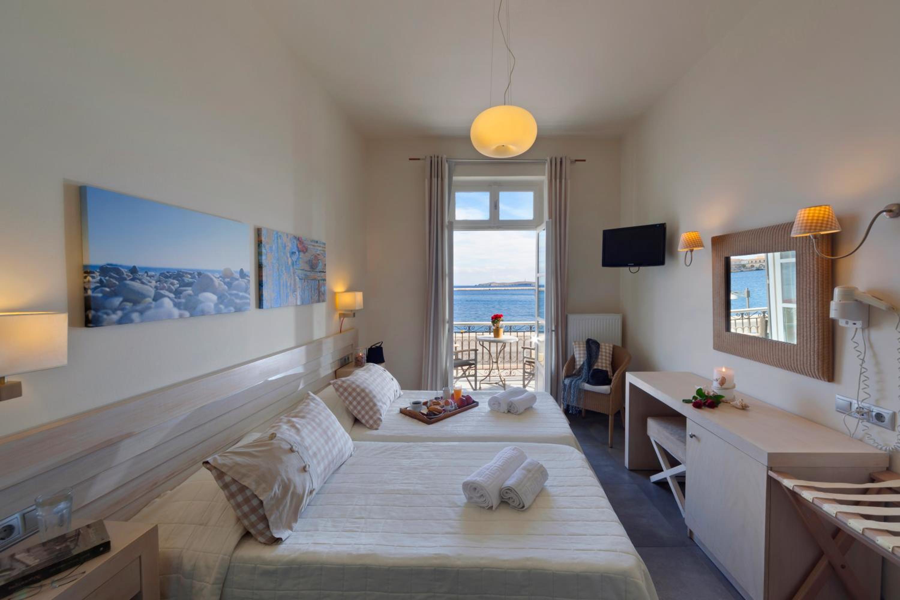 Twin Room with Balcony and Sea View photo 1