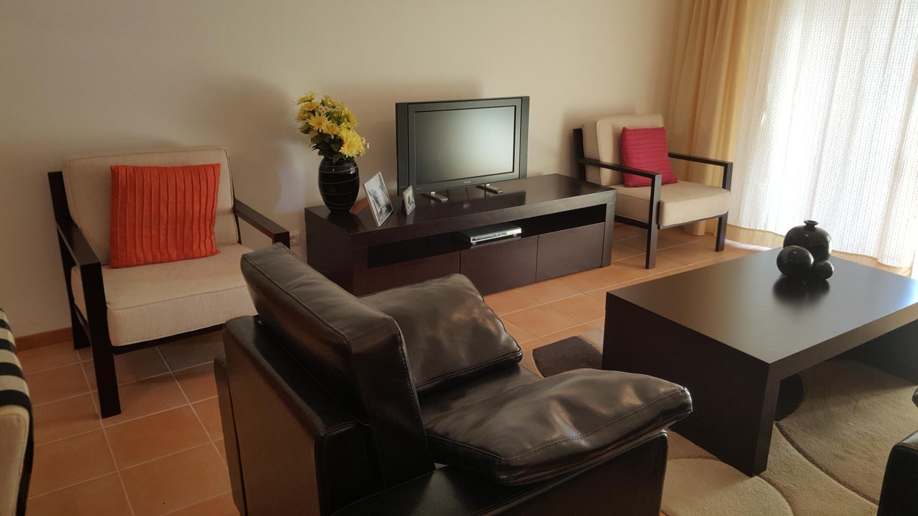 Apartment - Ground Floor photo 3