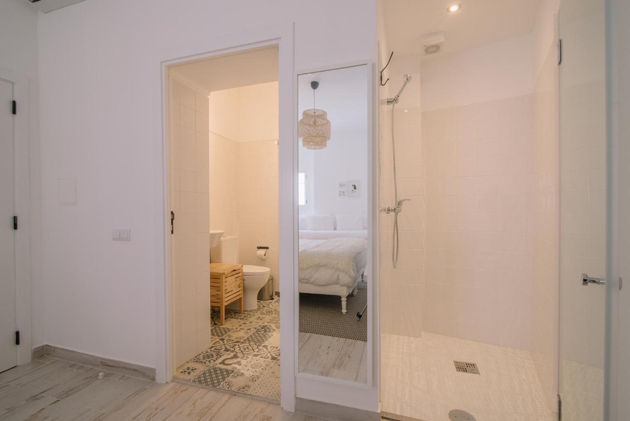 Comfort Triple Room with Shower photo 2