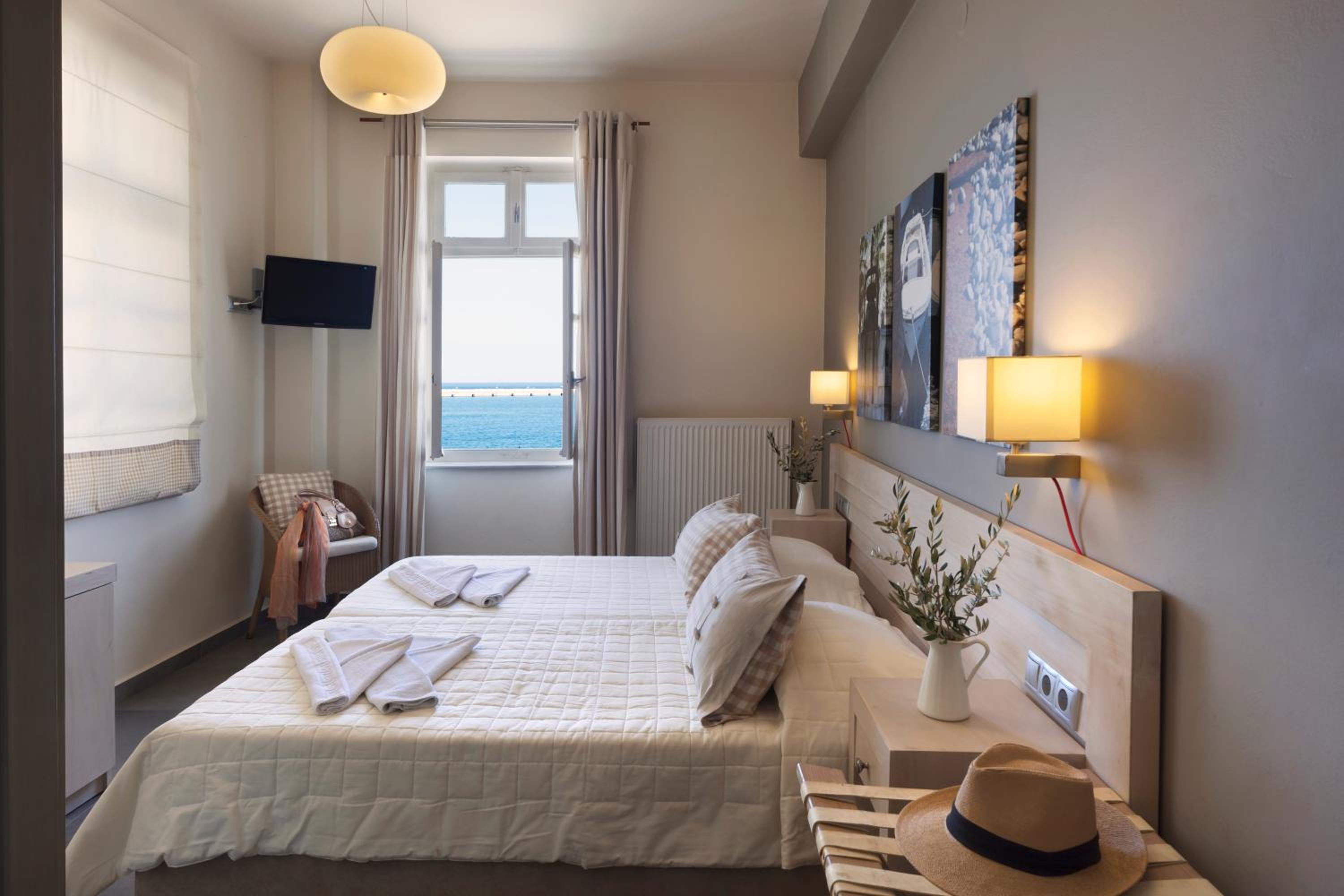 Twin Room with Sea View photo 1