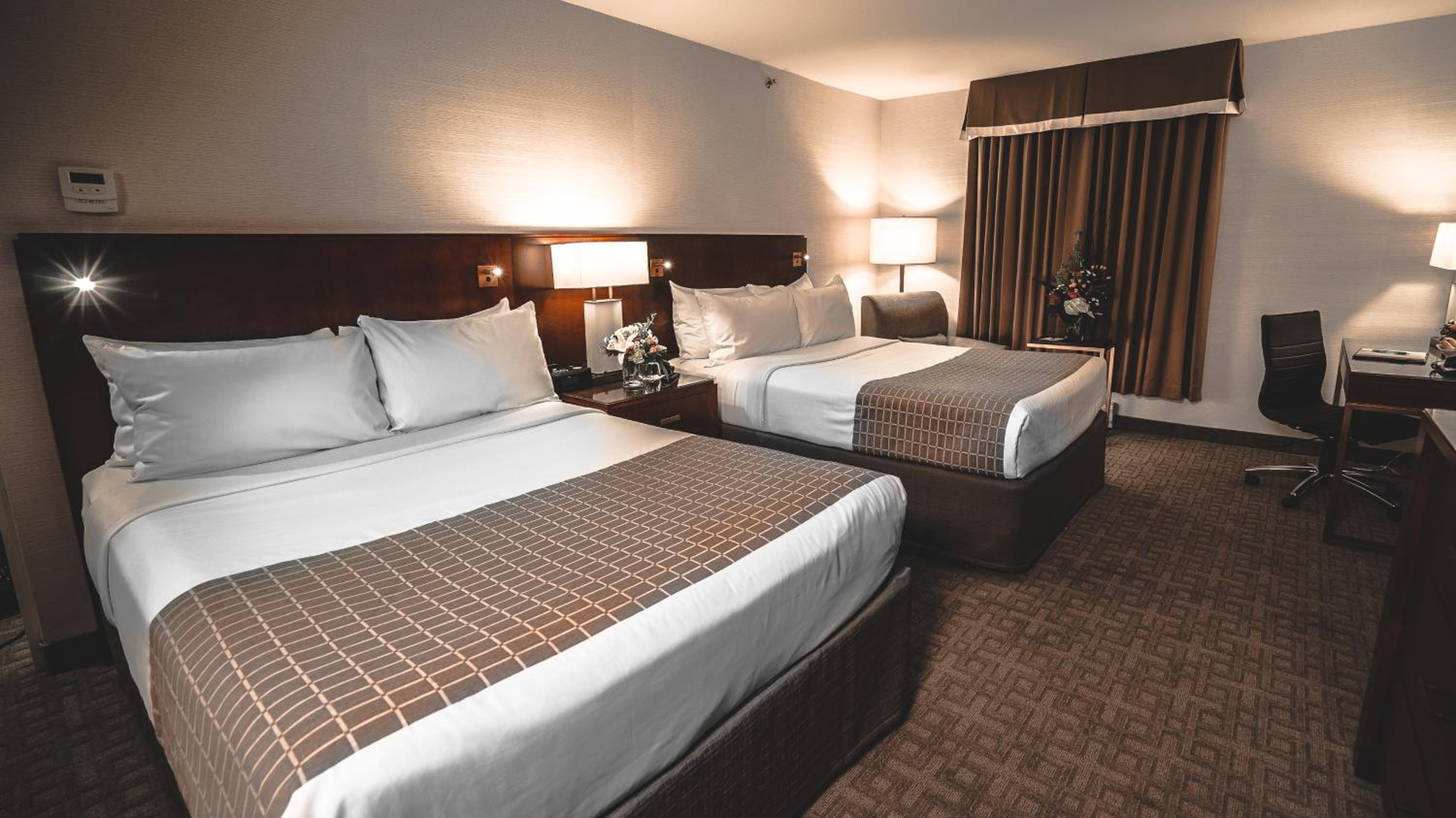 Classic Room with Two Queen Beds