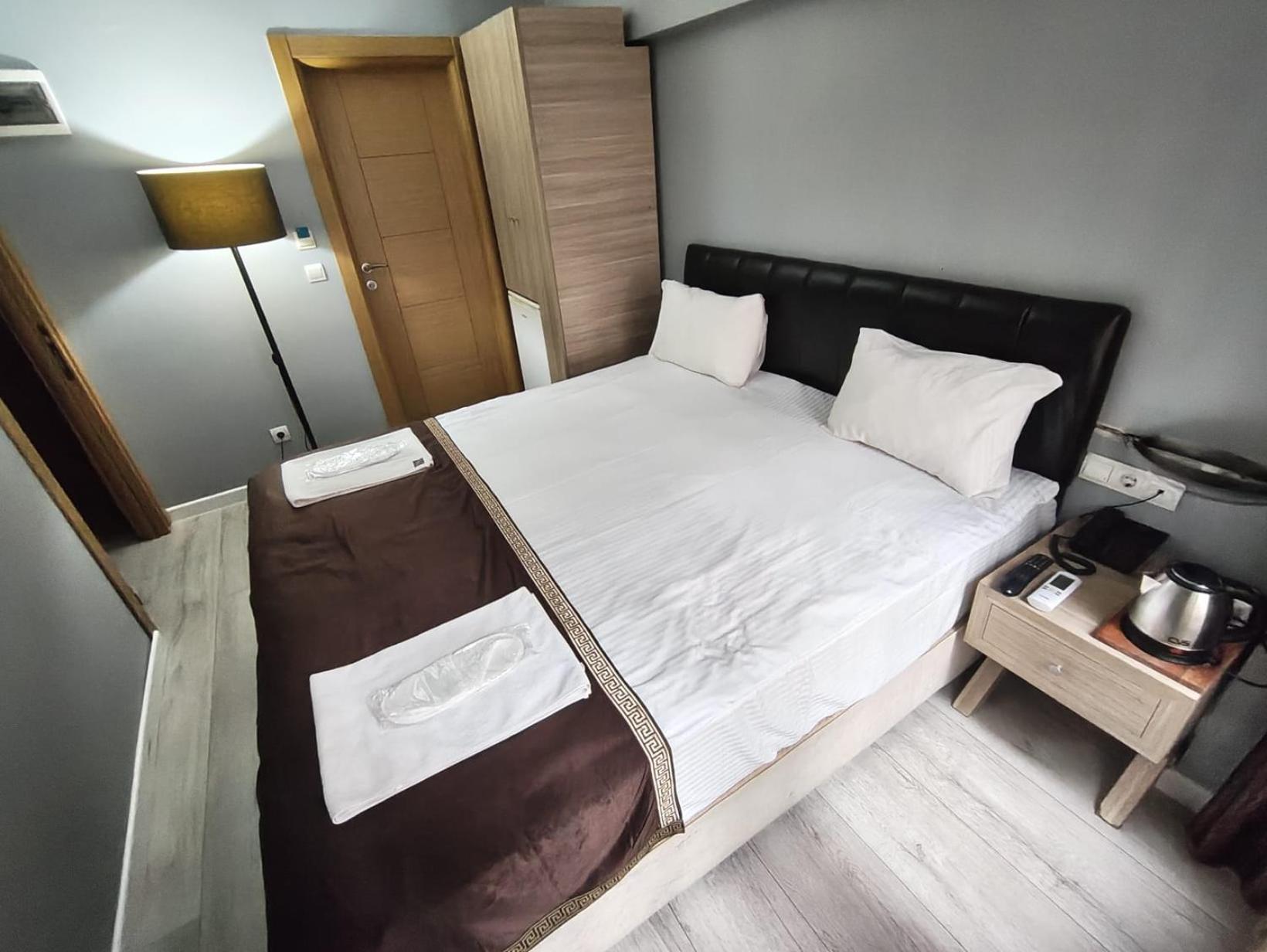 Standard Double Room photo 3