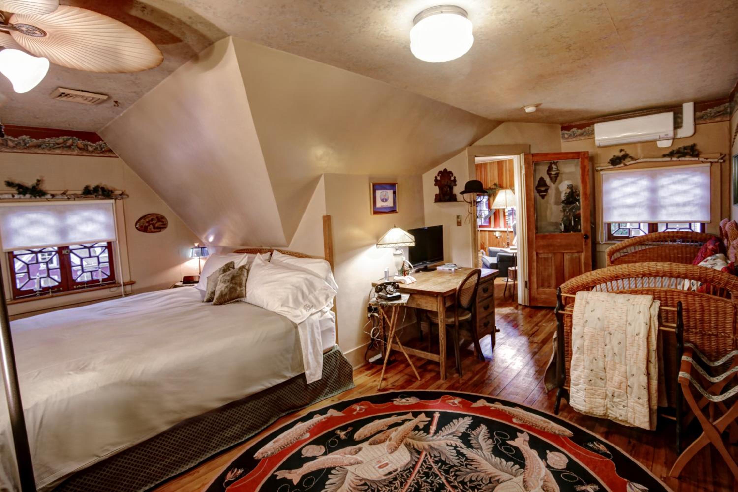 Governor Suite photo 3