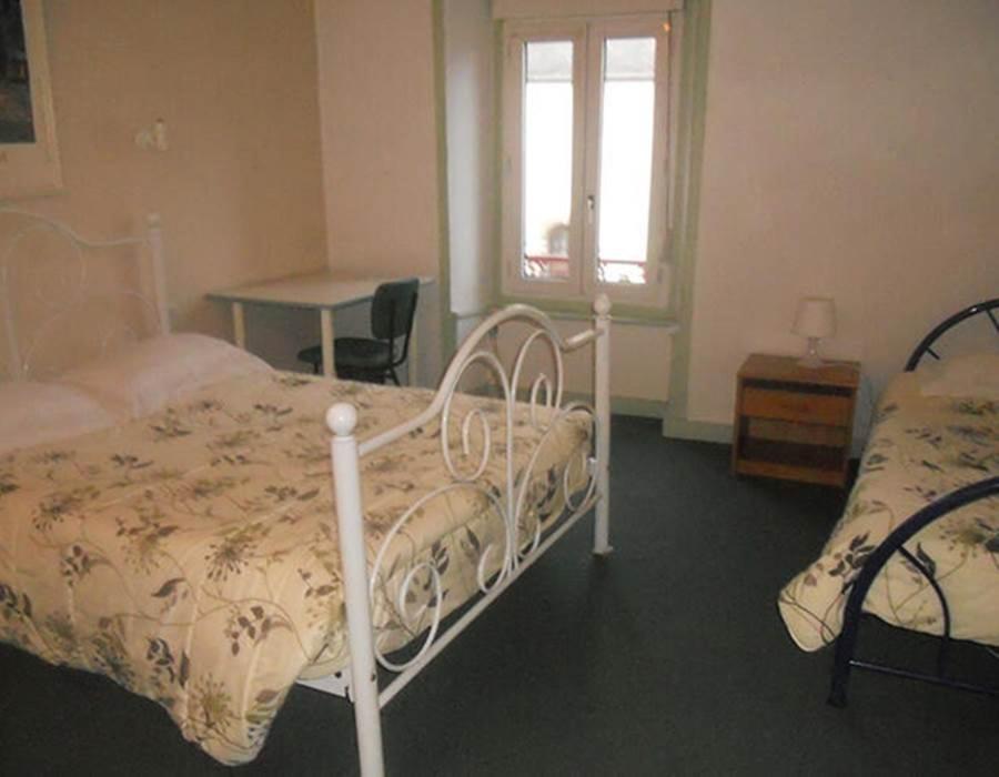 Standard Triple Room with Shared Toilet