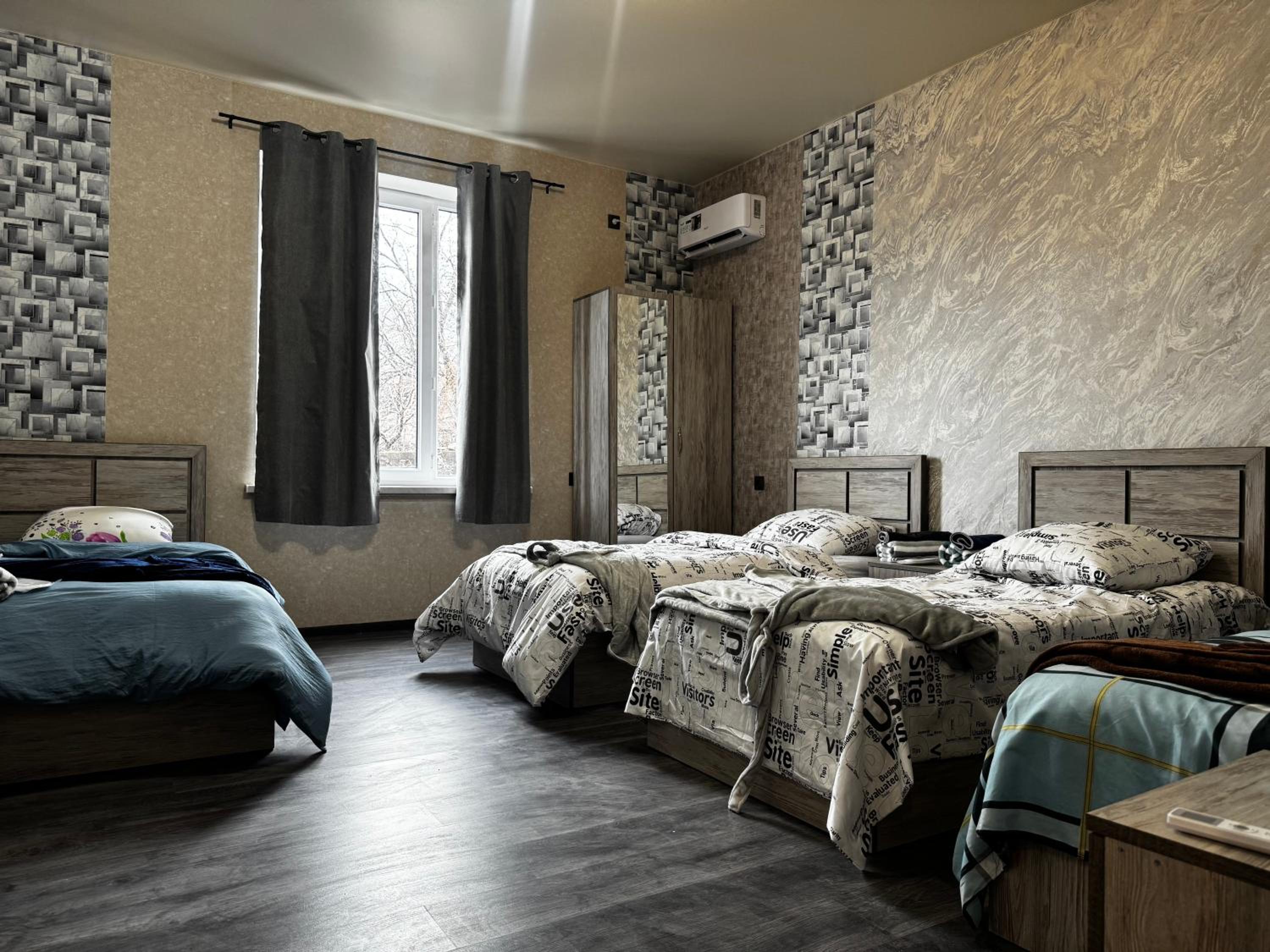 Classic Quadruple Room photo 2