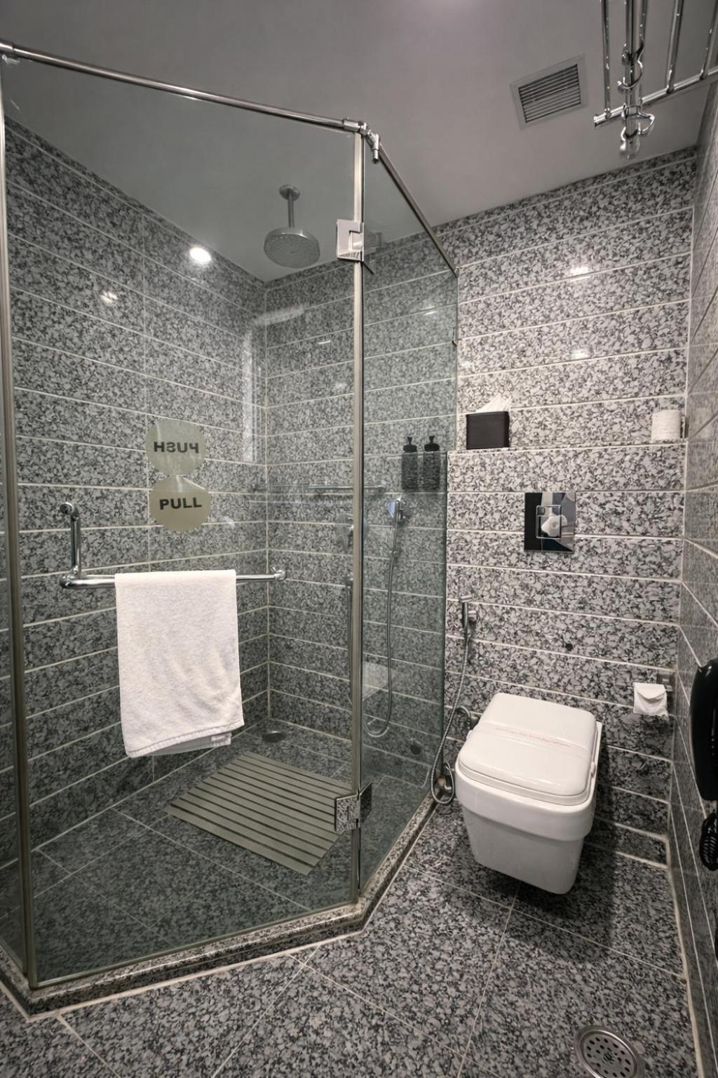 Premier Room King Bed River View Premier Room King Bed River View
