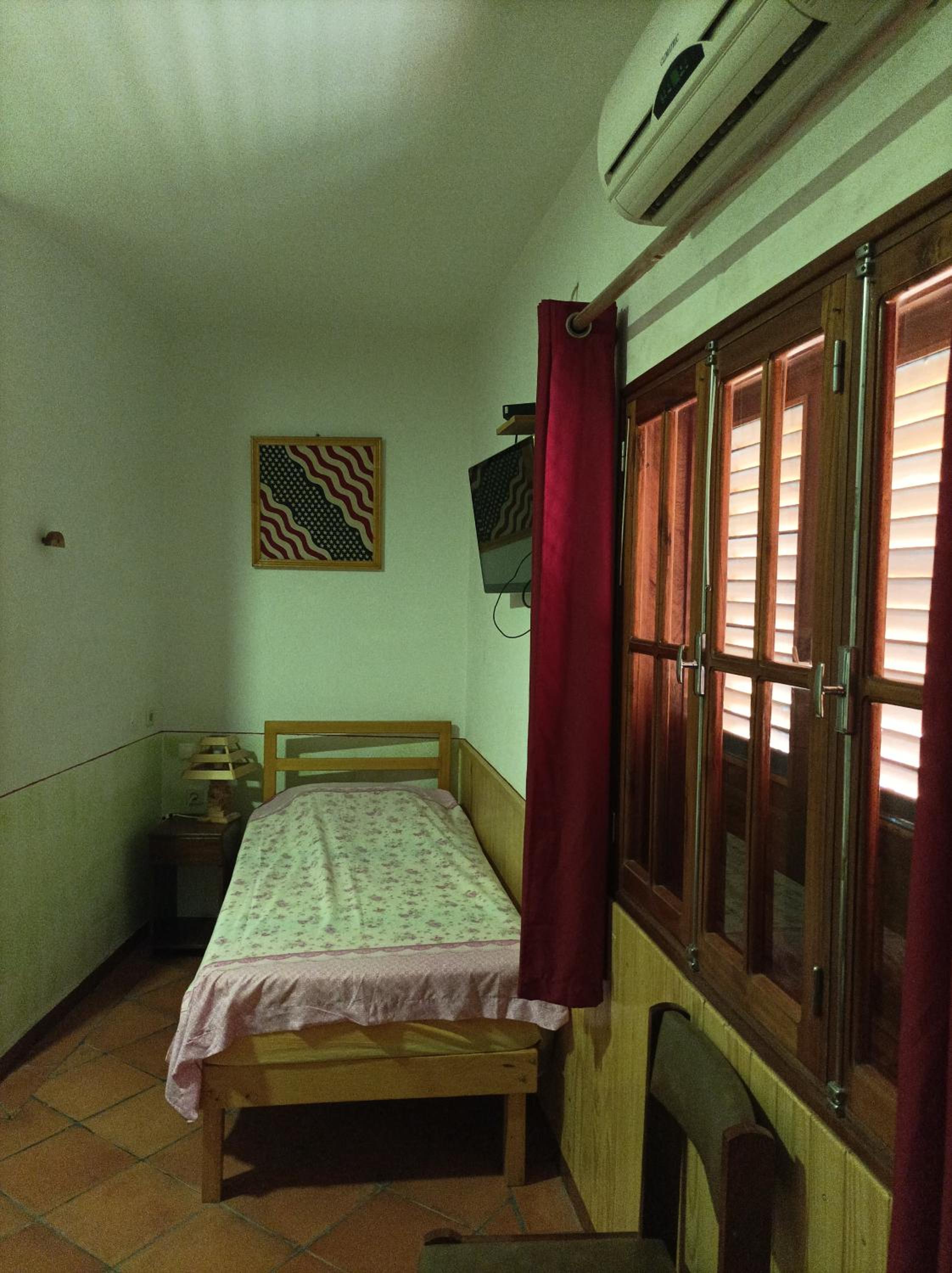 One-Bedroom Deluxe Apartment