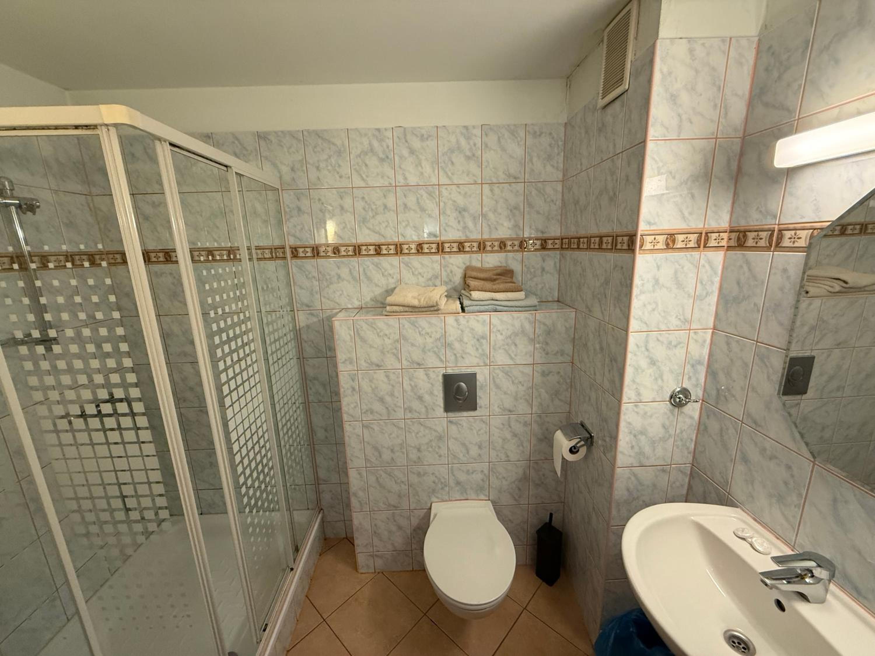Classic Triple Room photo 1
