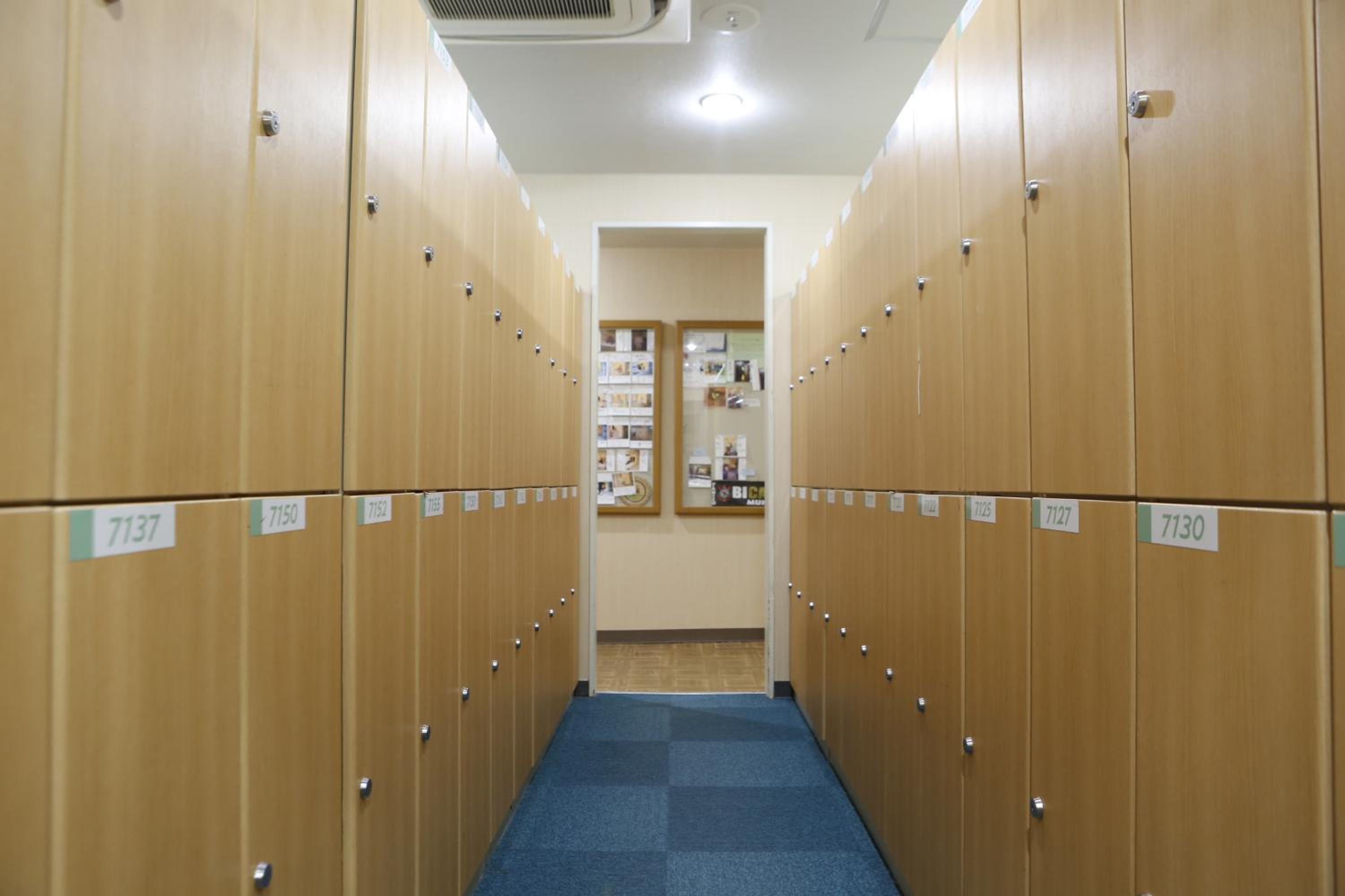 Two Capsule Rooms for Male - Non-Smoking - Photo 5