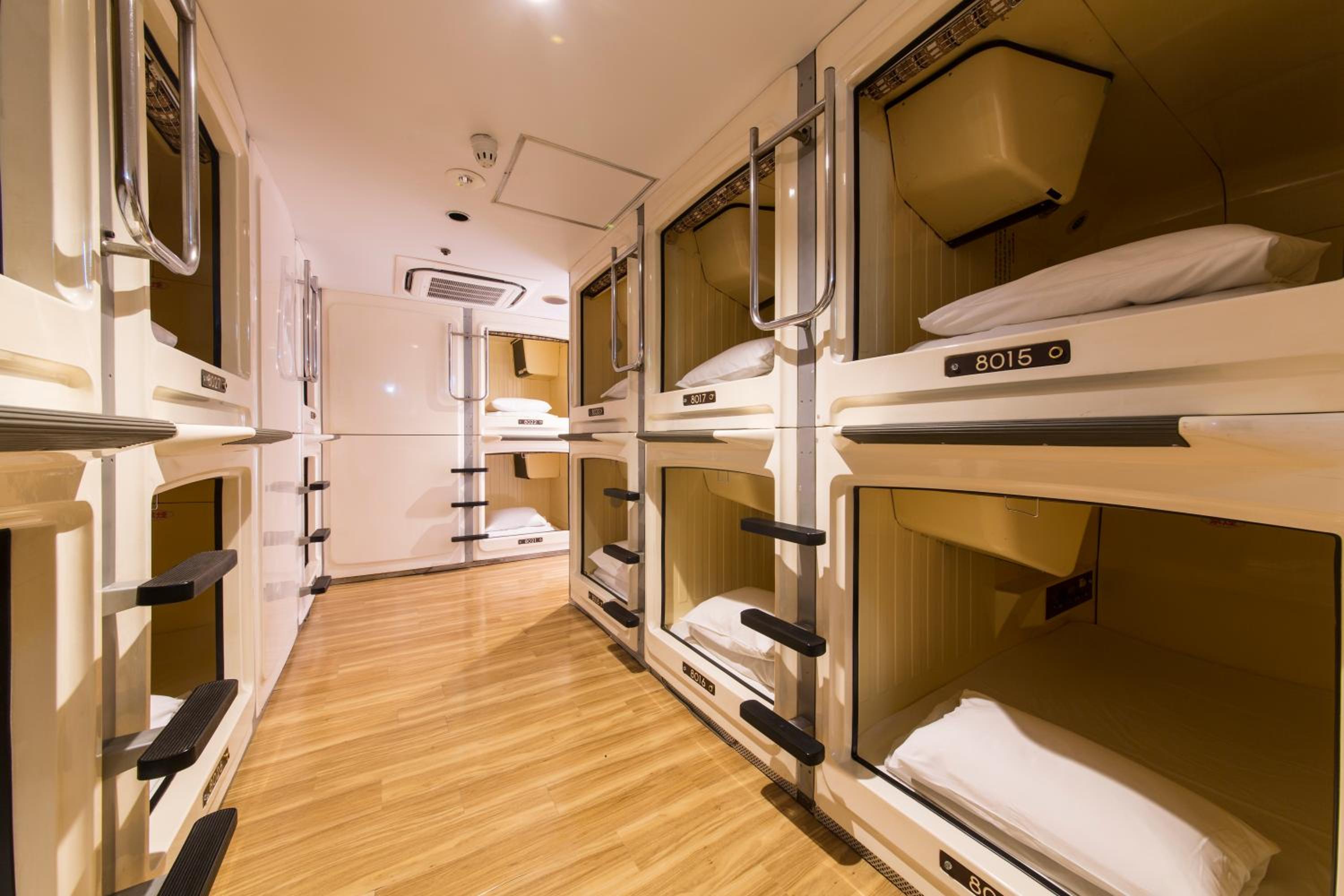 Capsule Room for Female - Non-Smoking - Photo 1