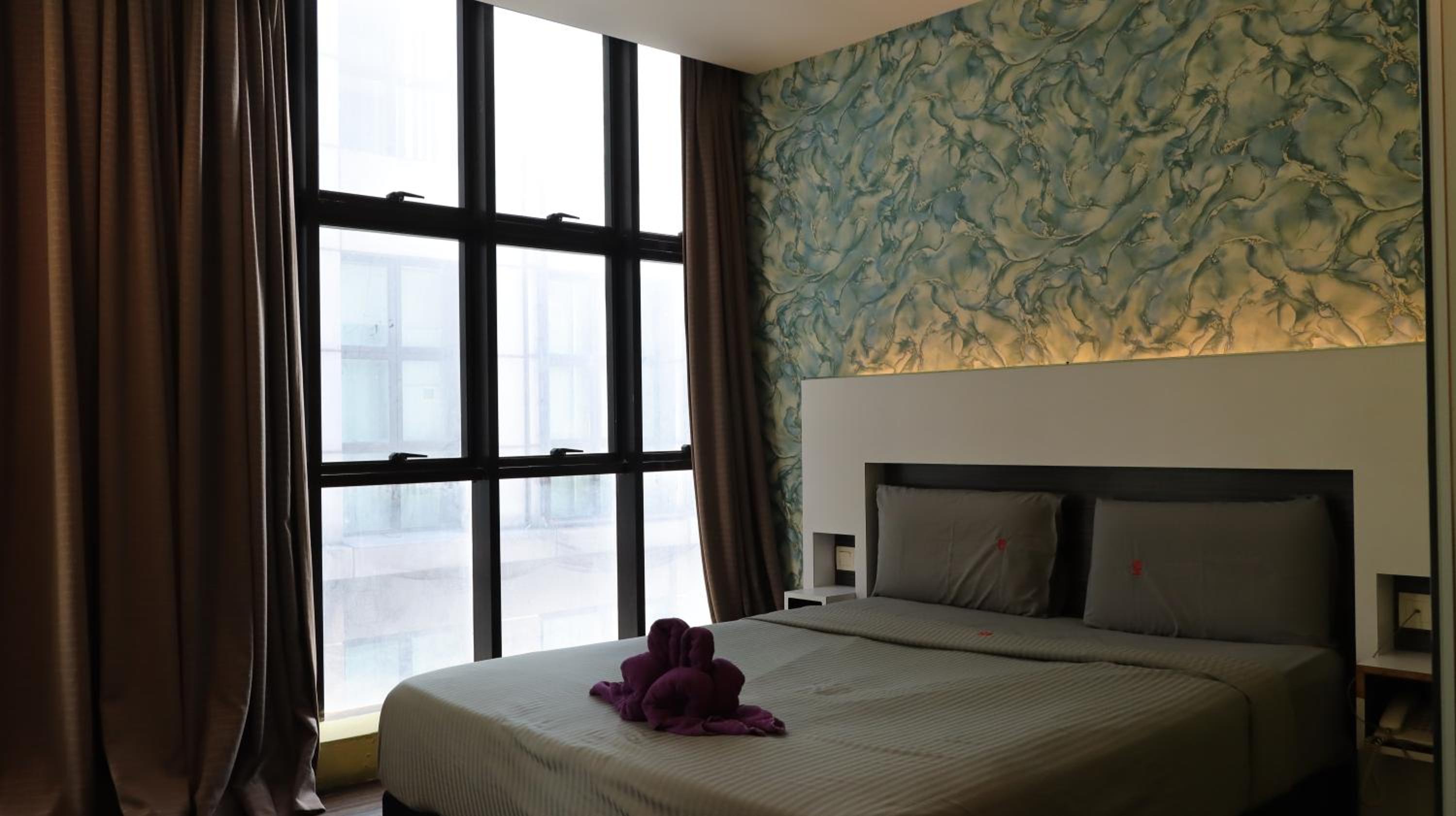Queen Room - Photo 9