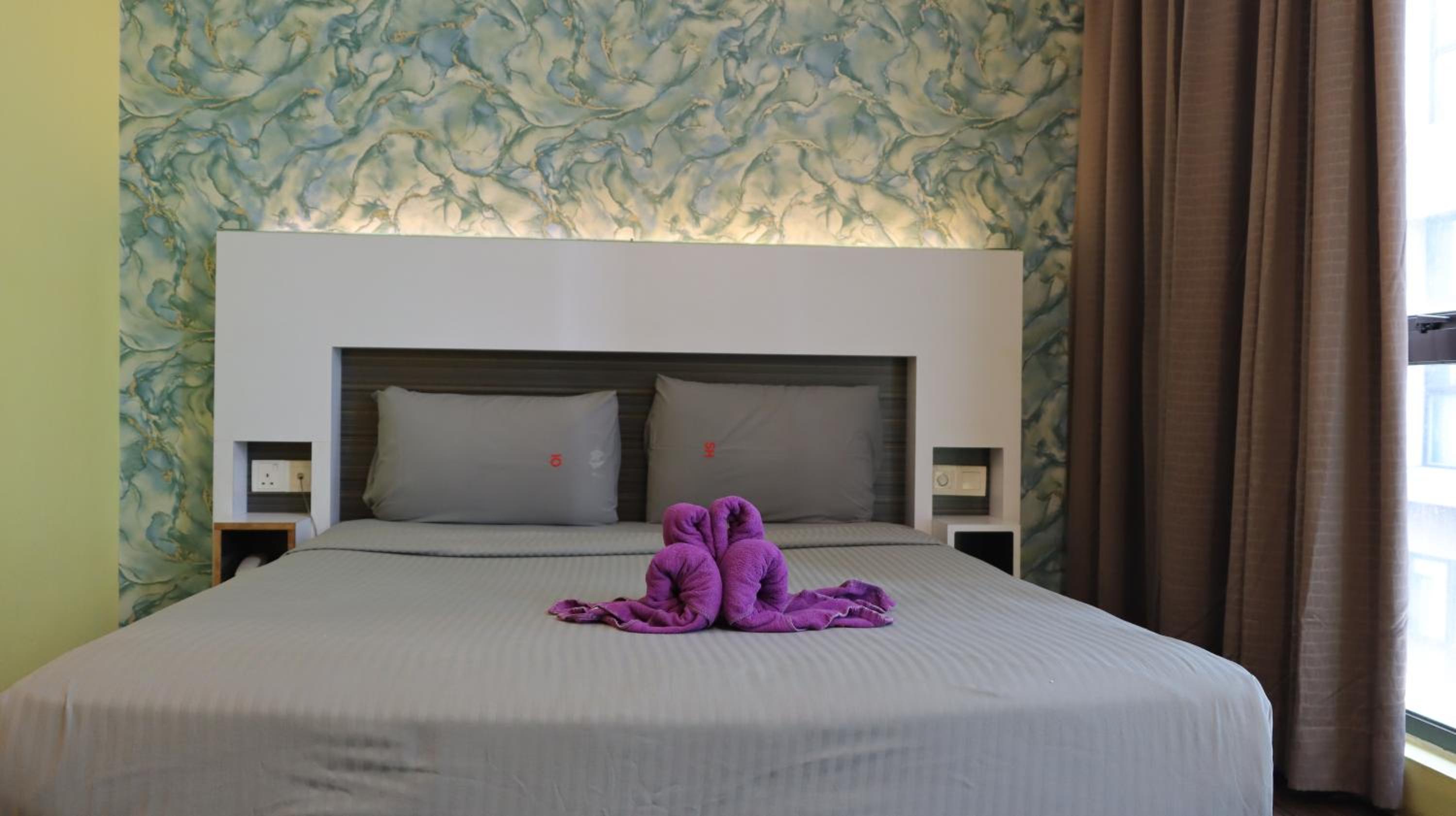 Queen Room - Photo 8