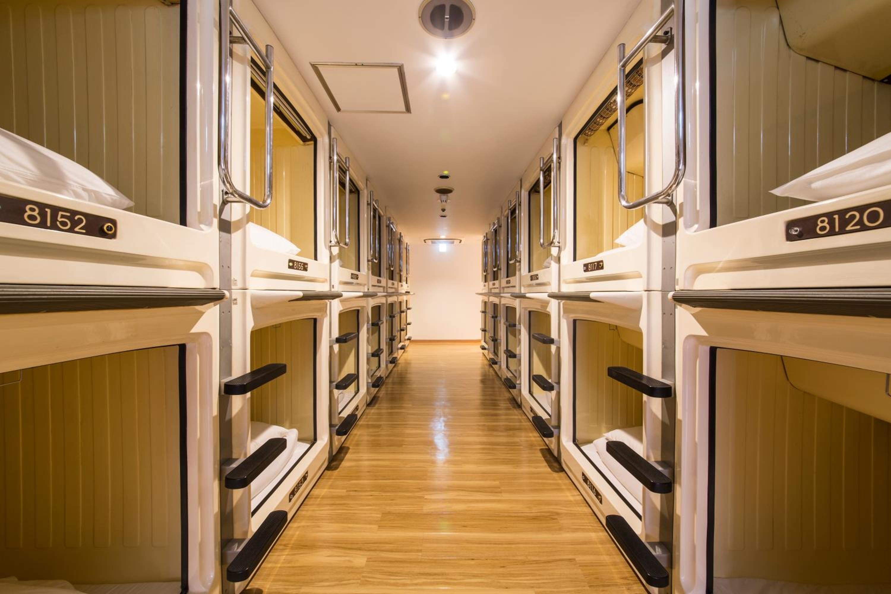 Capsule Room for Female - Non-Smoking - Photo 11