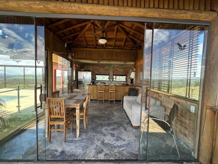 Family Room with Lake View photo 2