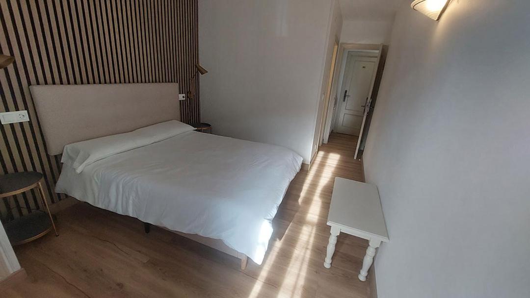 Deluxe Double Room - Photo 4