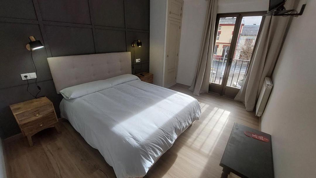 Deluxe Double Room - Photo 6
